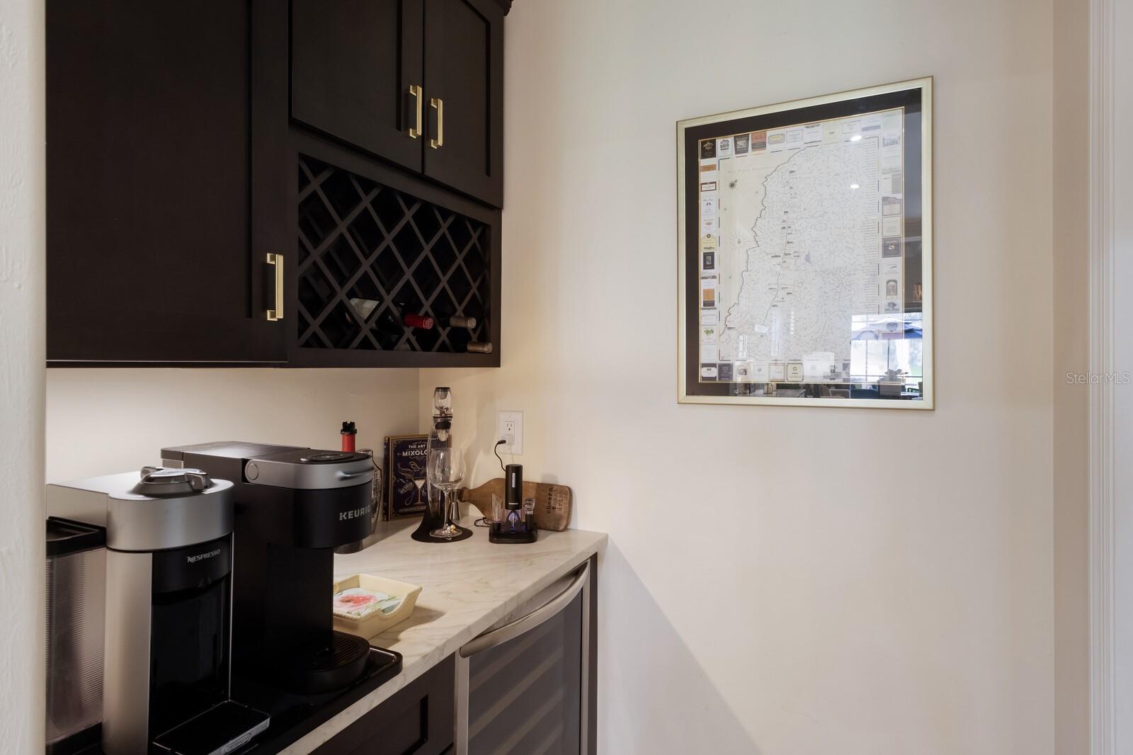 Listing Image #15