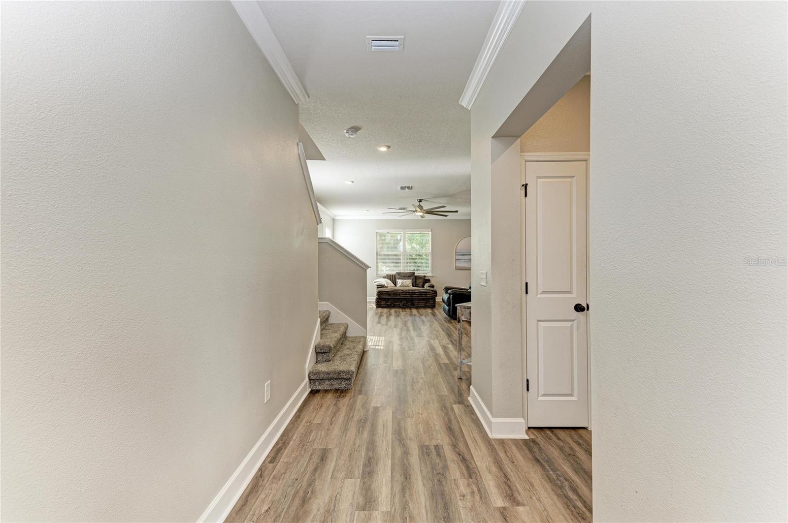 Listing Image #10