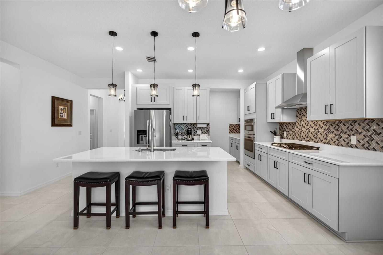 Listing Image #13