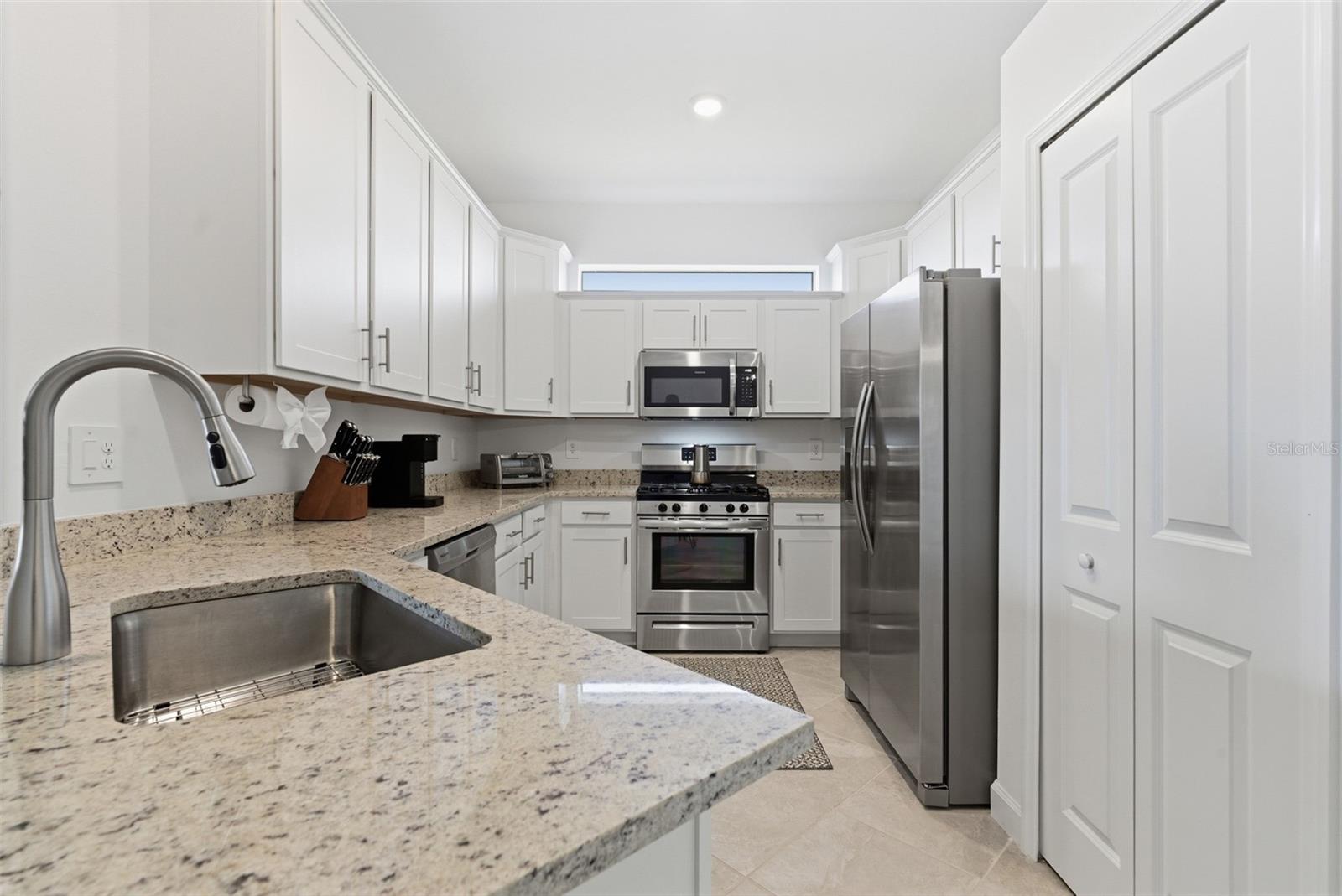 Listing Image #5