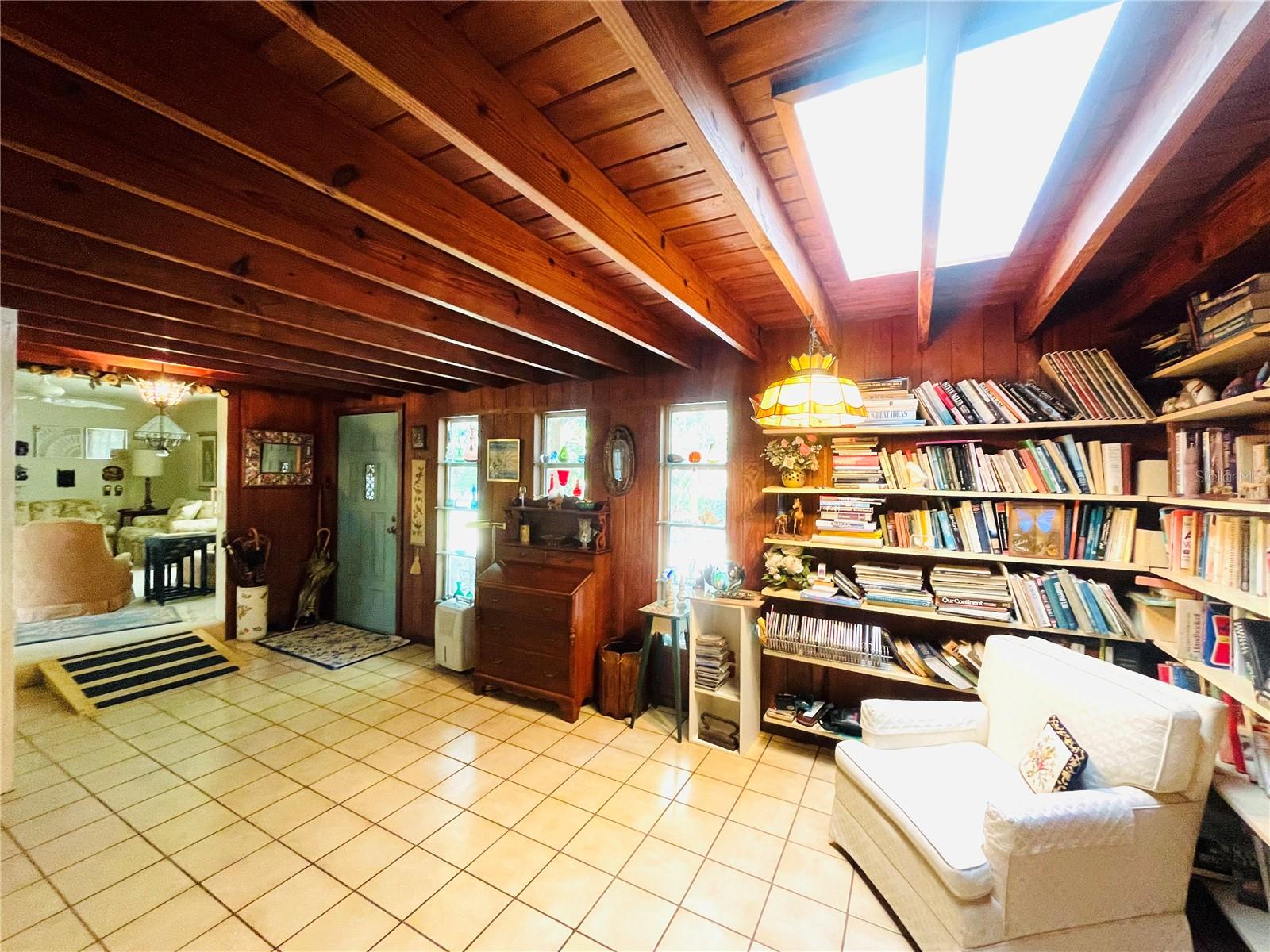 Listing Image #7