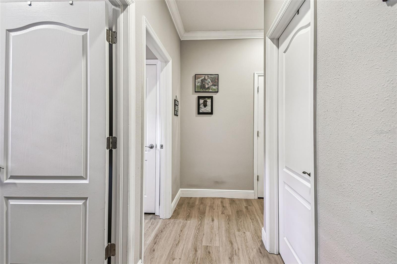 Listing Image #12