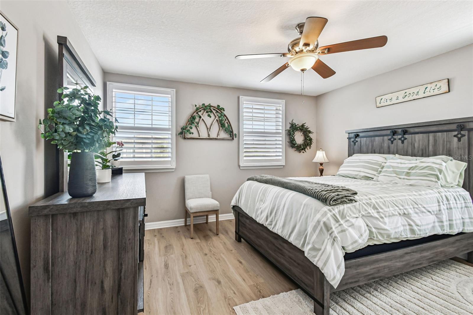 Listing Image #44