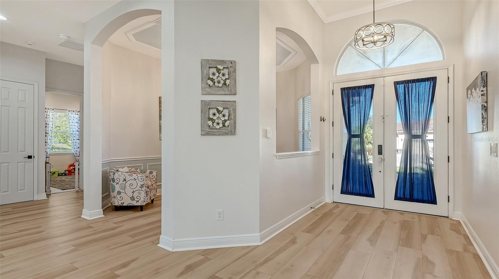 Listing Image #3