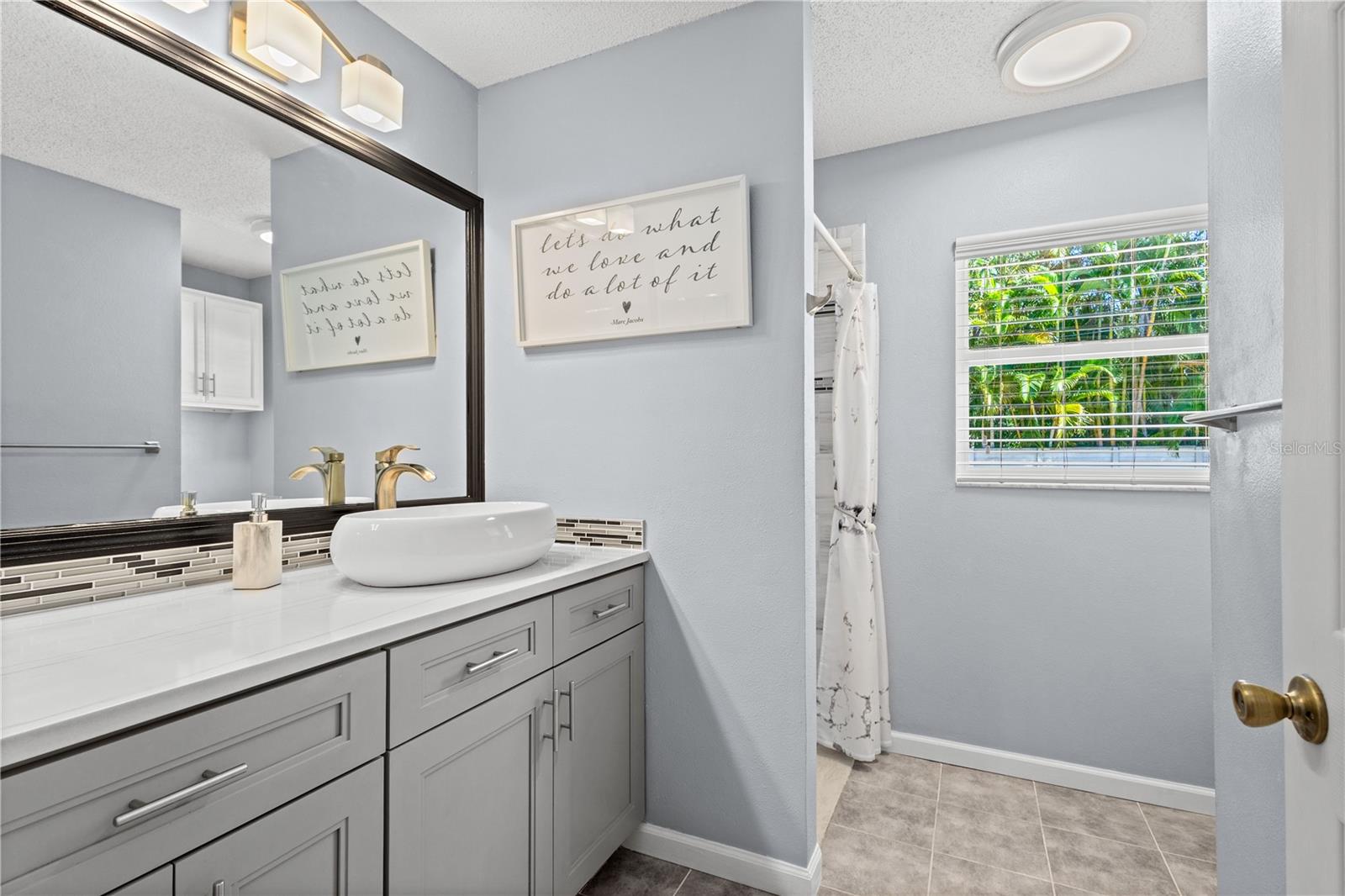 Listing Image #13