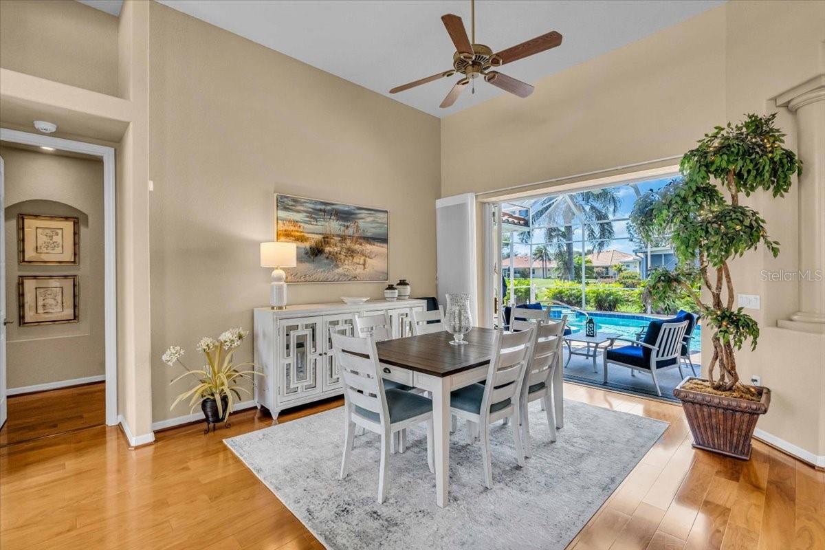 Listing Image #7