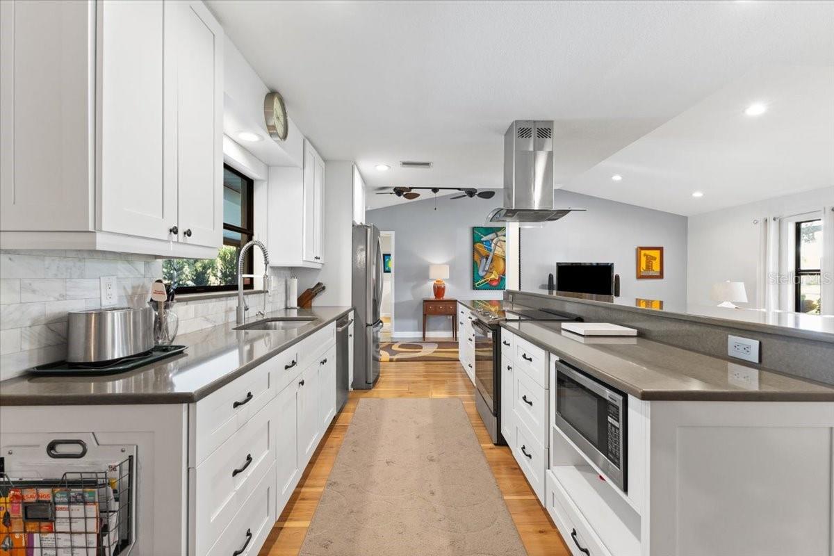 Listing Image #4