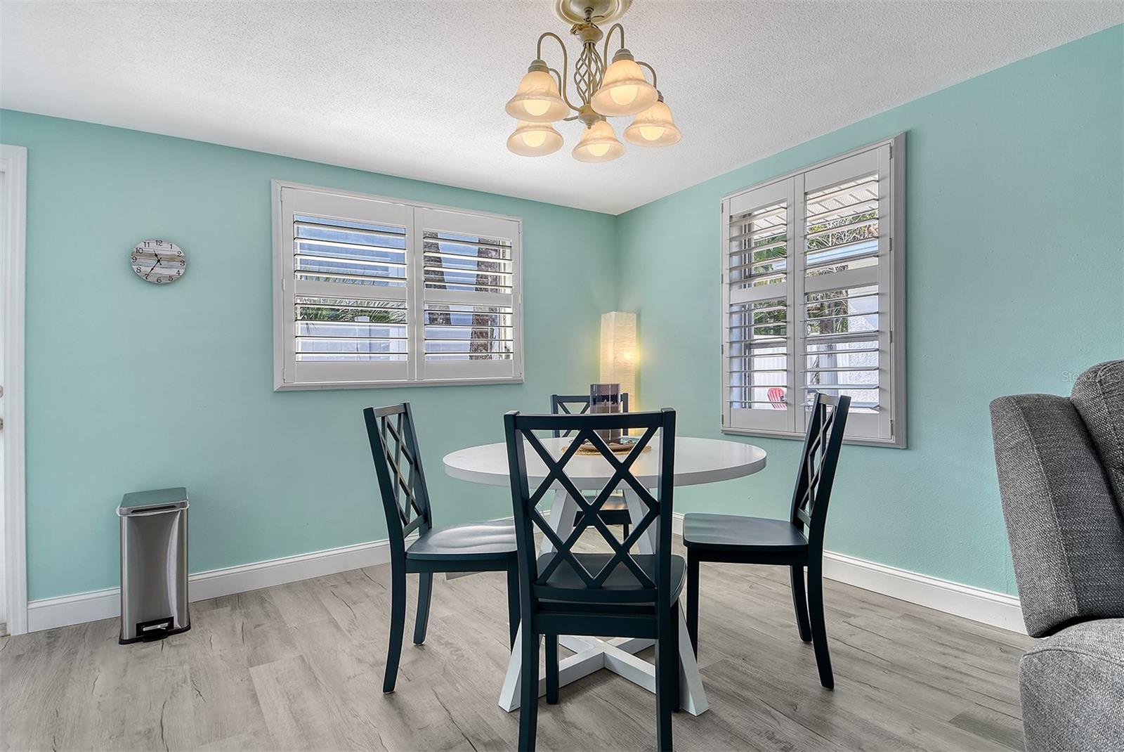 Listing Image #8