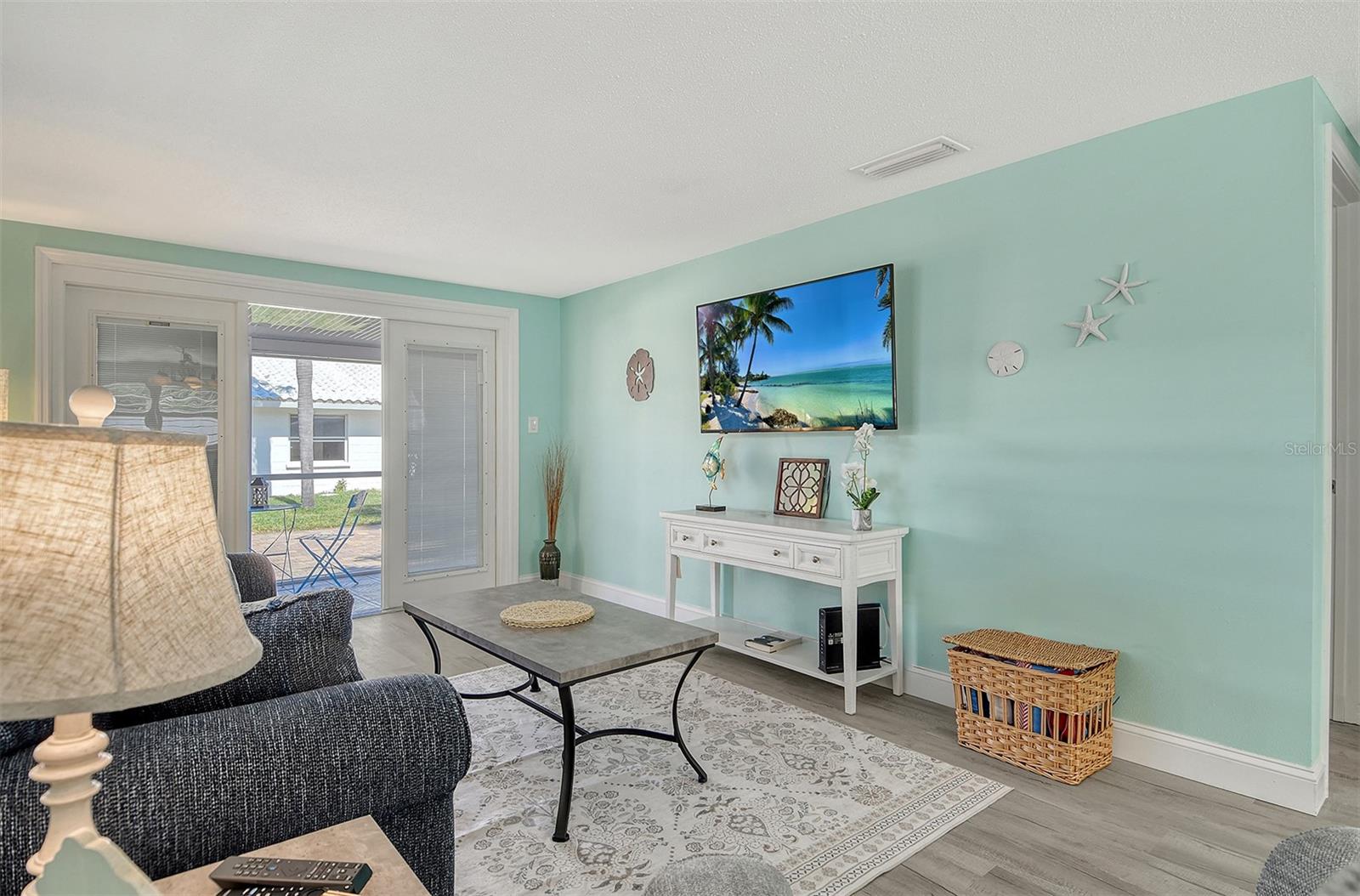 Listing Image #13