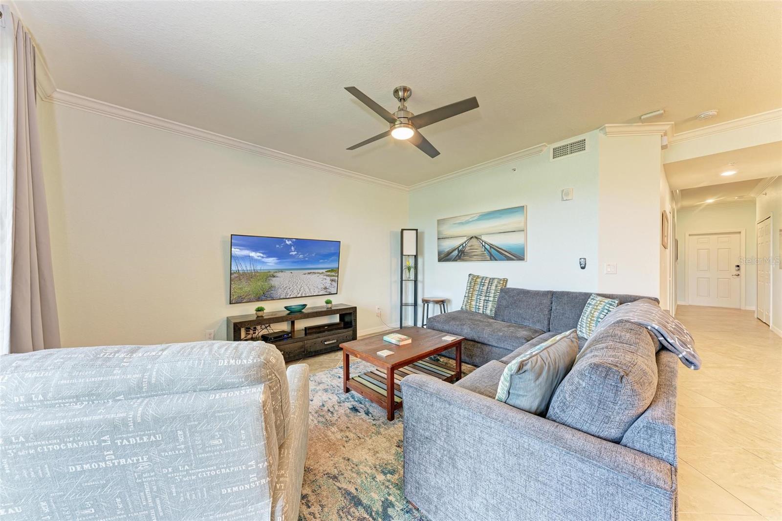 Listing Image #9