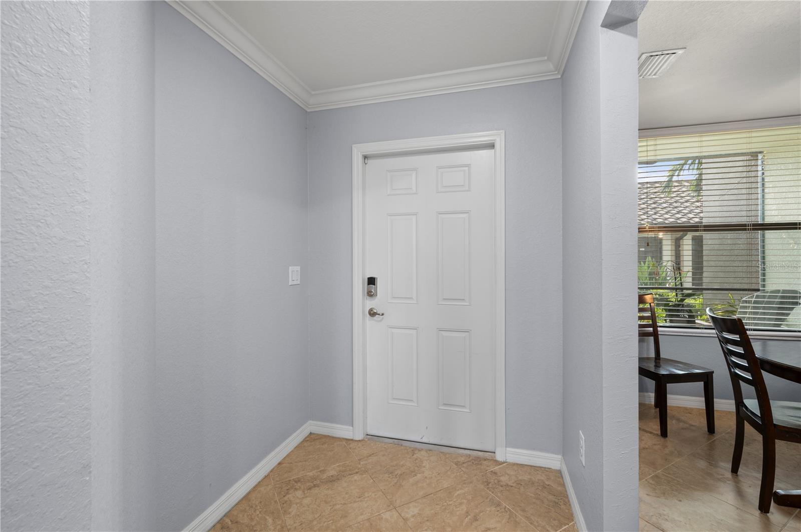 Listing Image #10