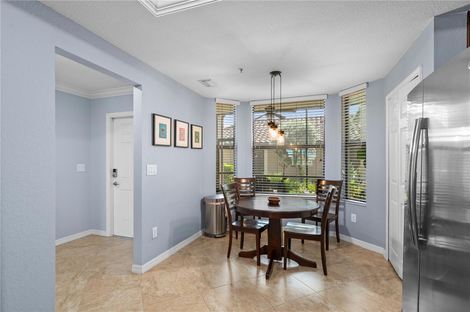 Listing Image #11