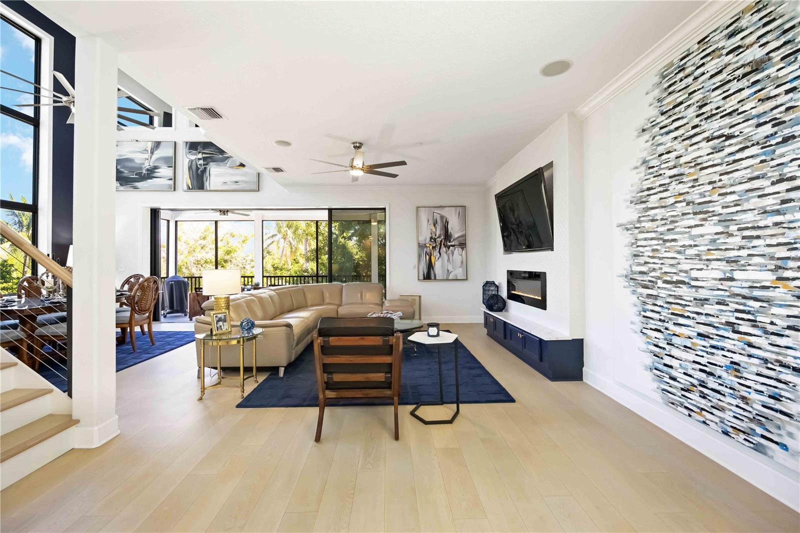 Listing Image #11