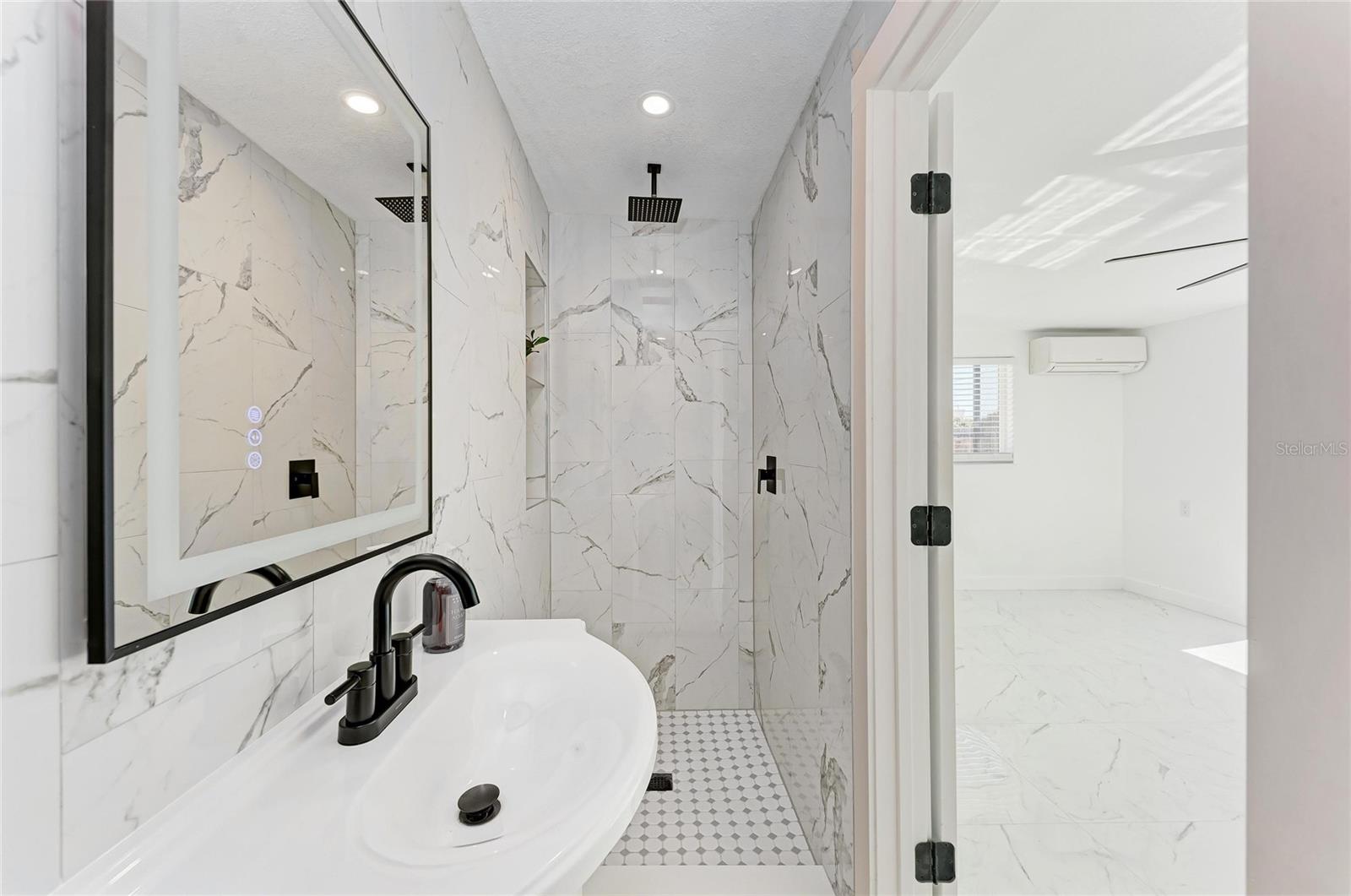 Listing Image #29