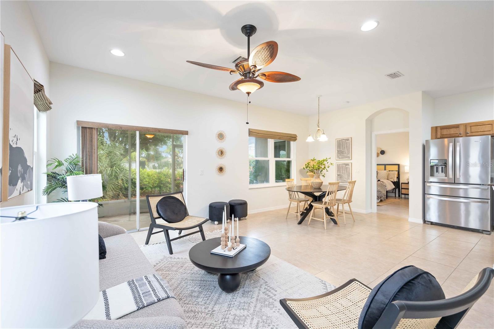 Listing Image #11