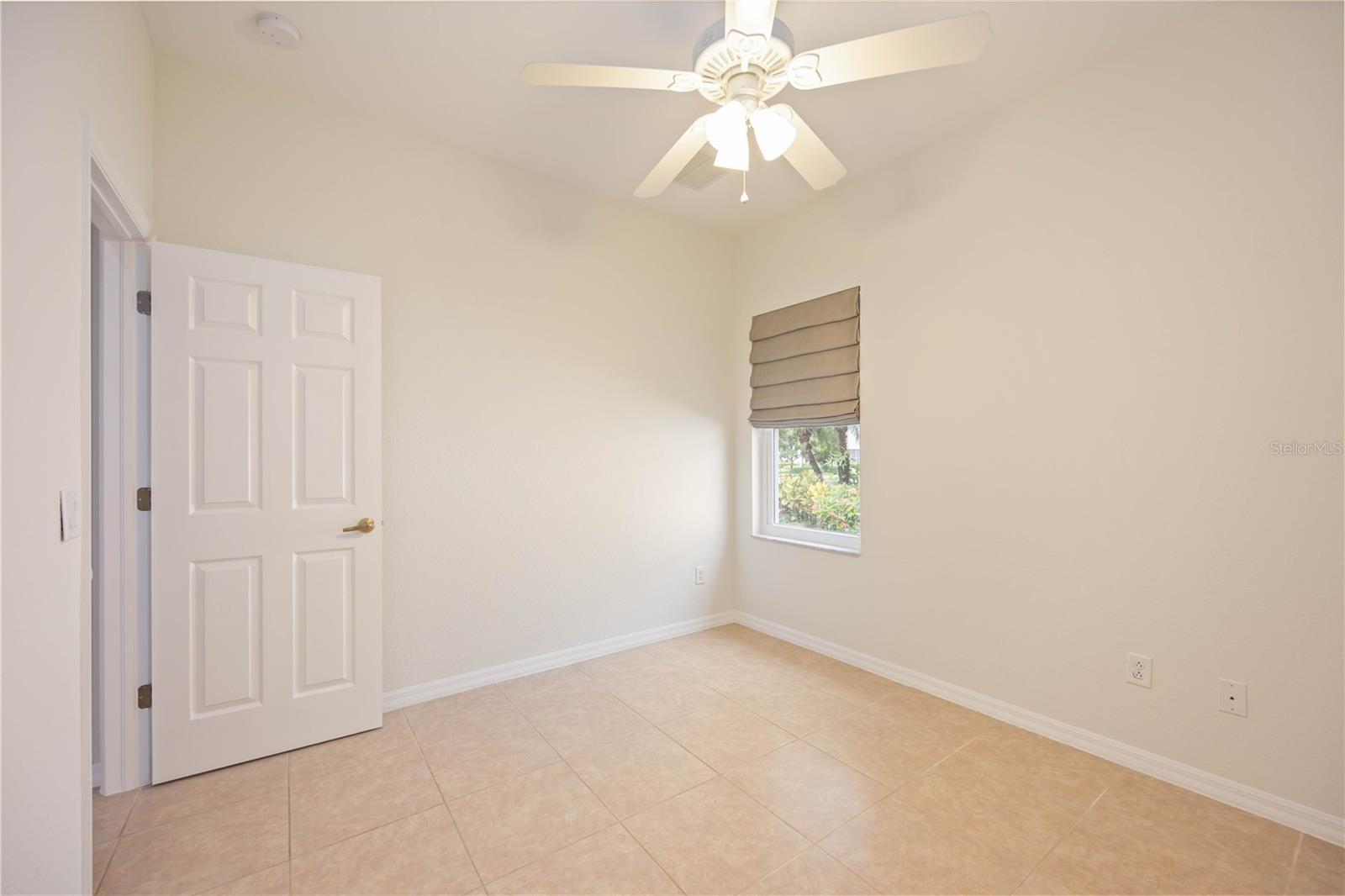 Listing Image #32