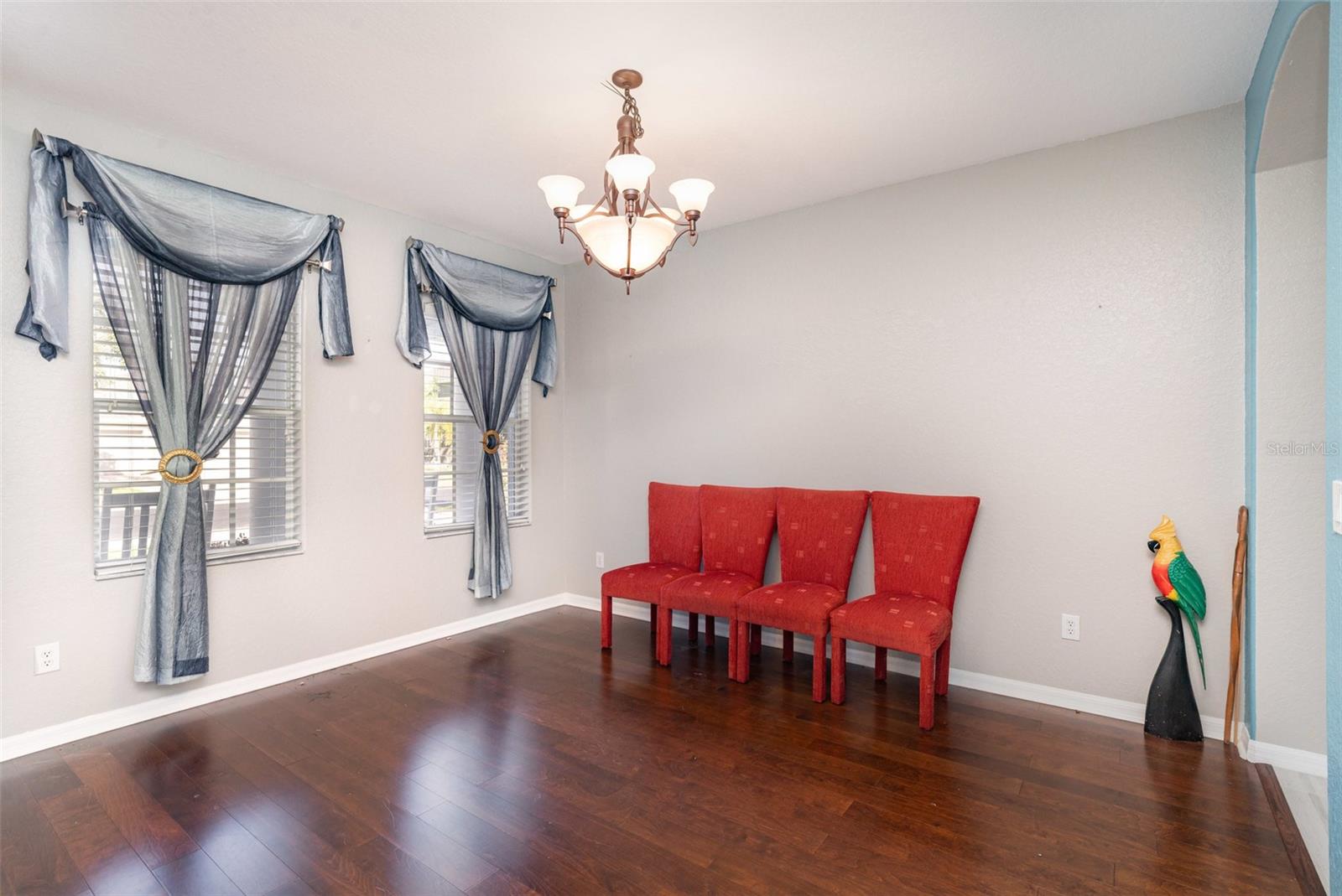 Listing Image #5