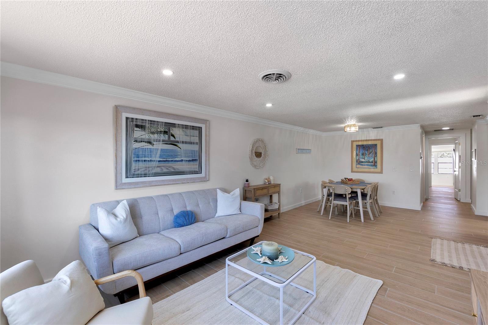 Listing Image #6