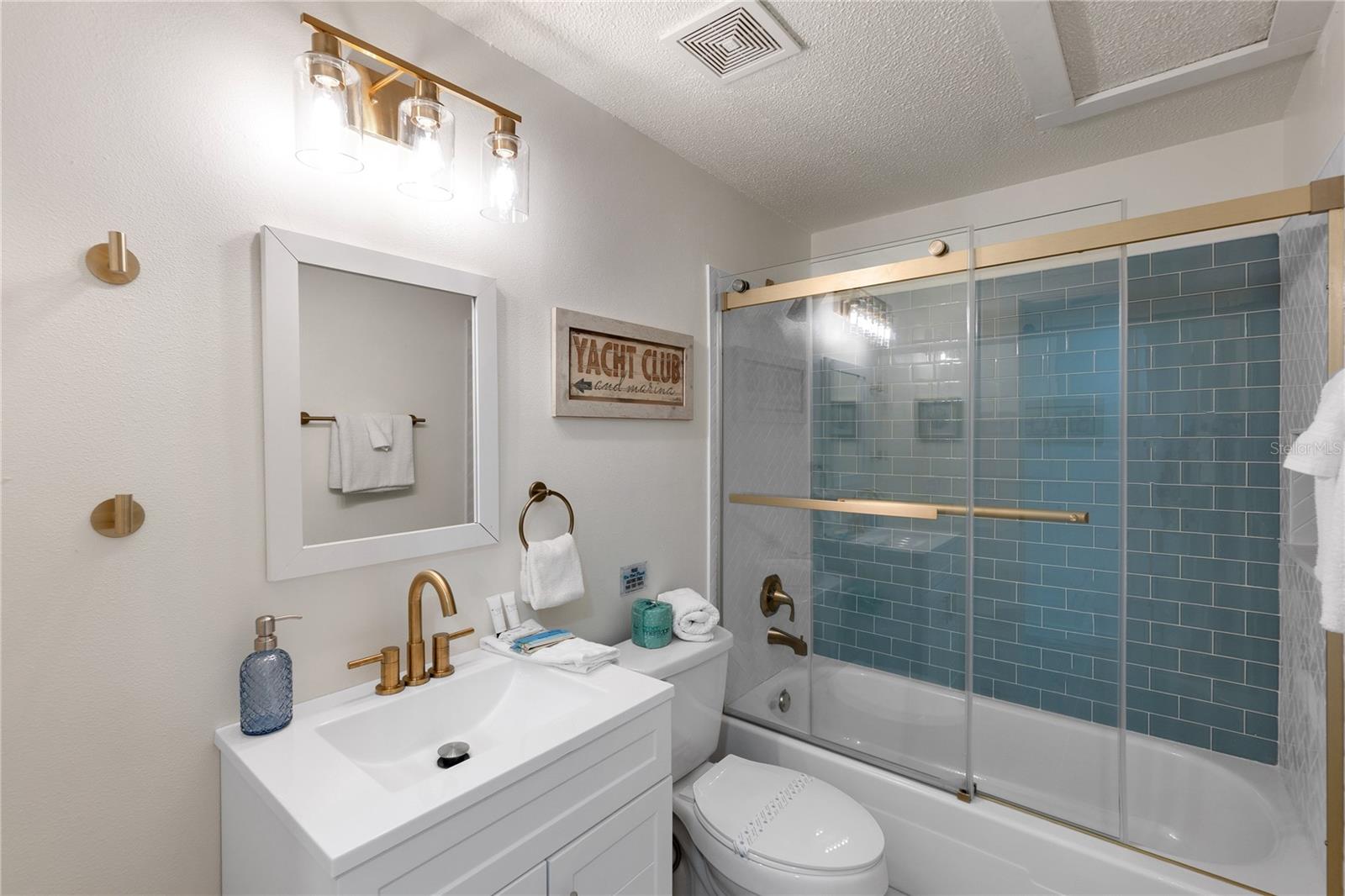 Listing Image #13