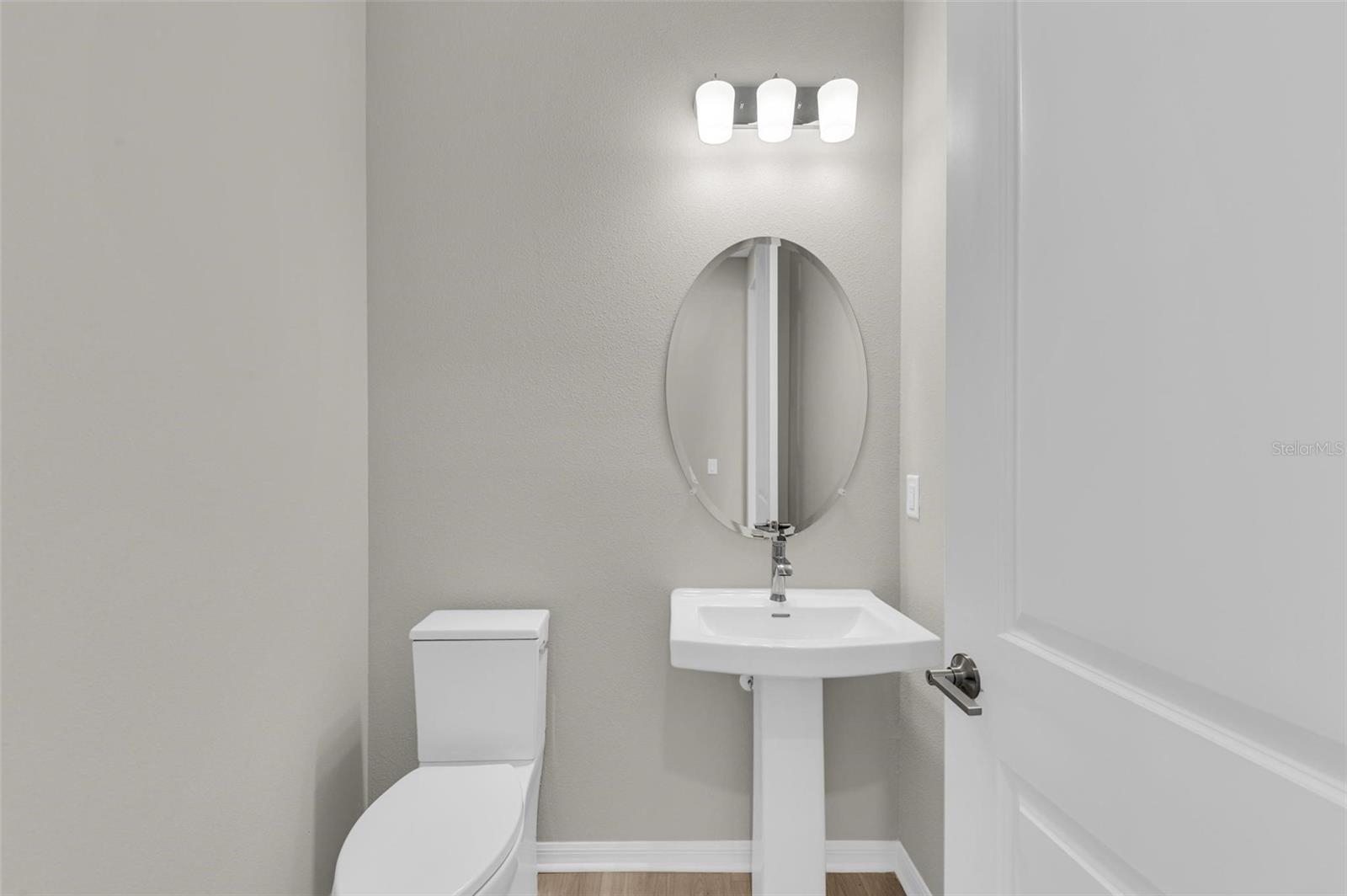 Listing Image #47