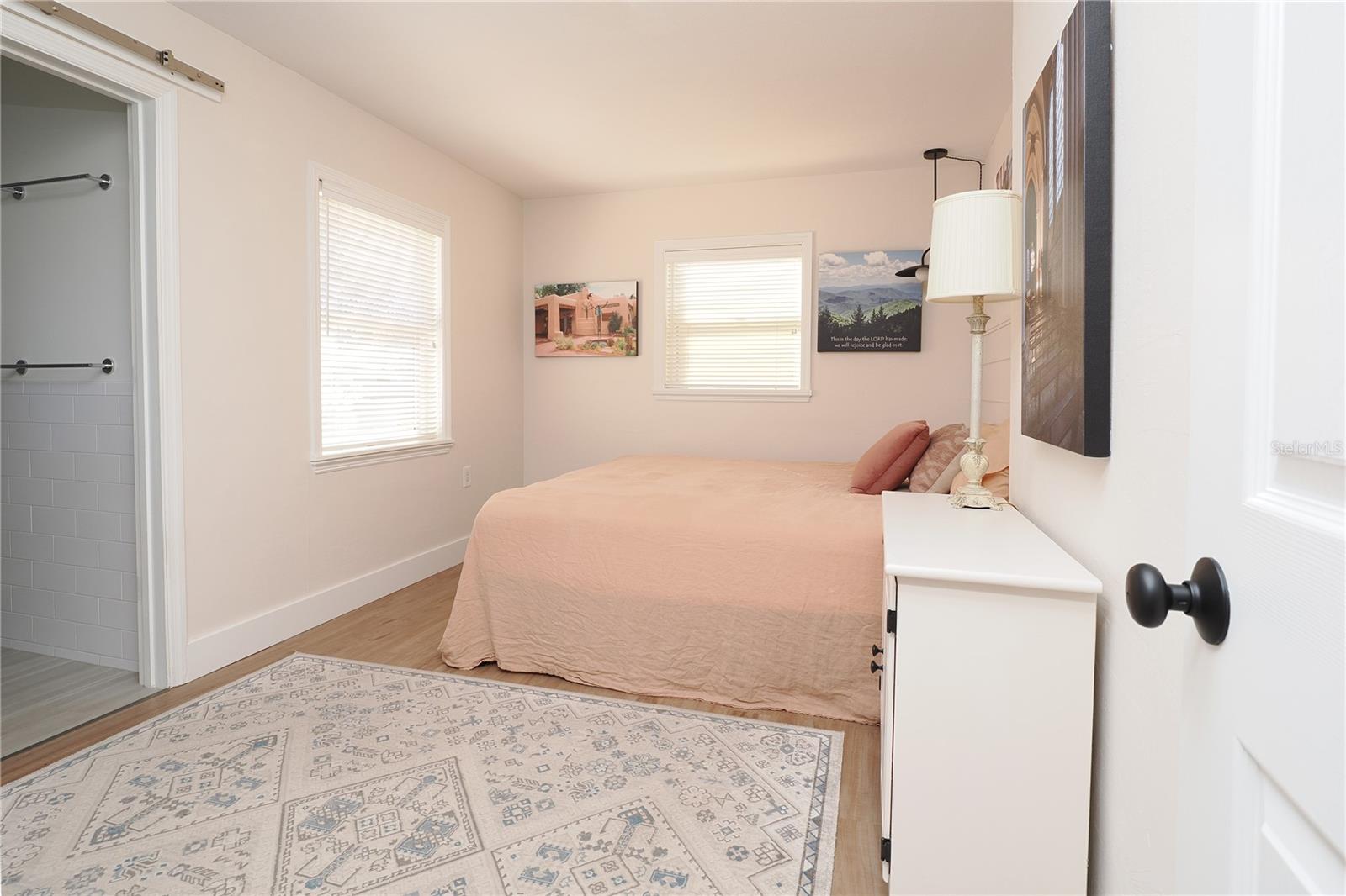 Listing Image #12