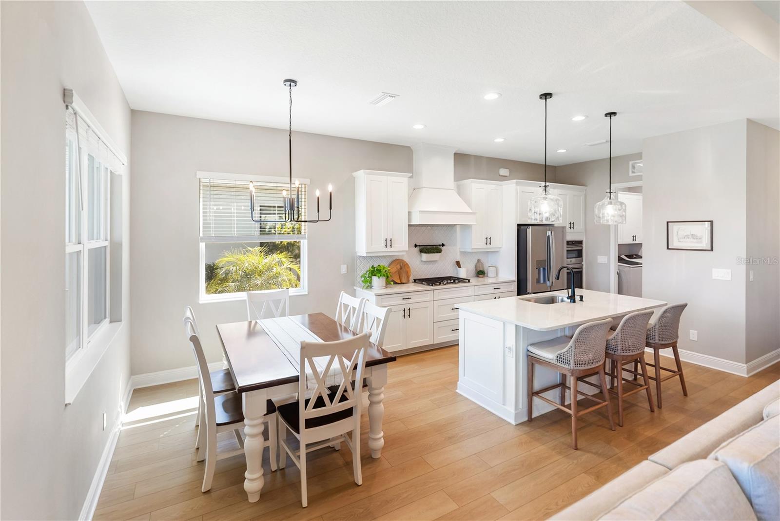 Listing Image #14