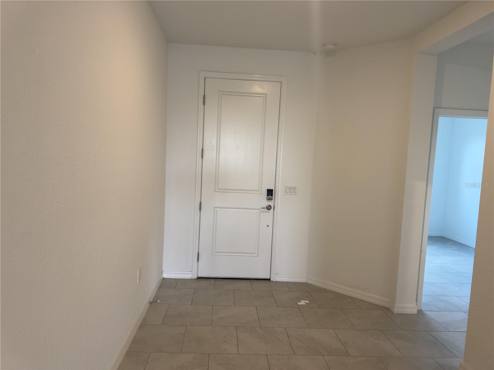 Listing Image #3
