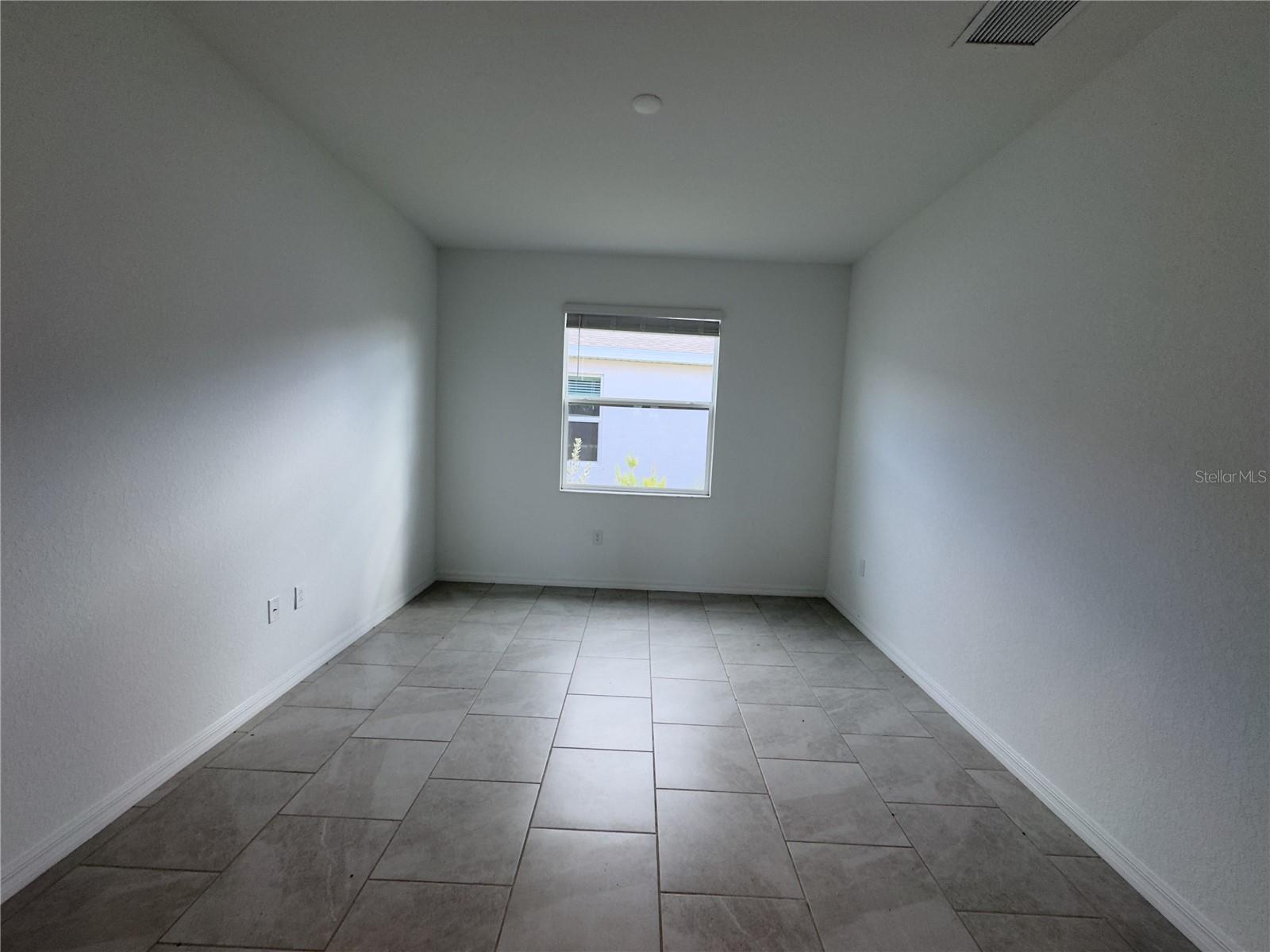 Listing Image #13