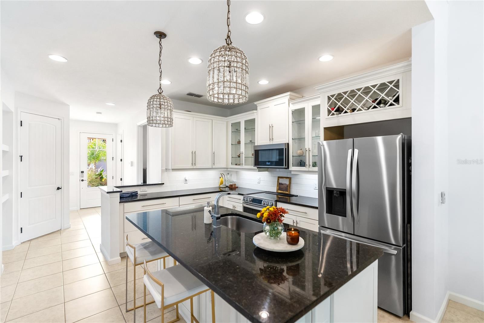 Listing Image #12