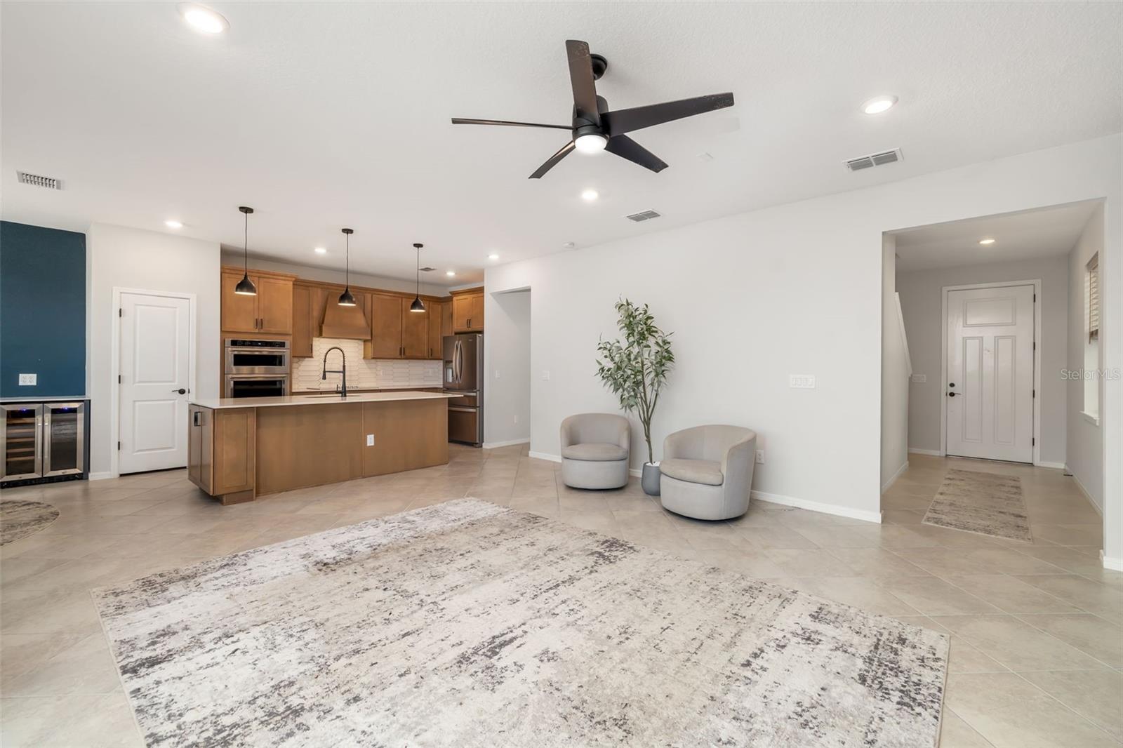 Listing Image #5
