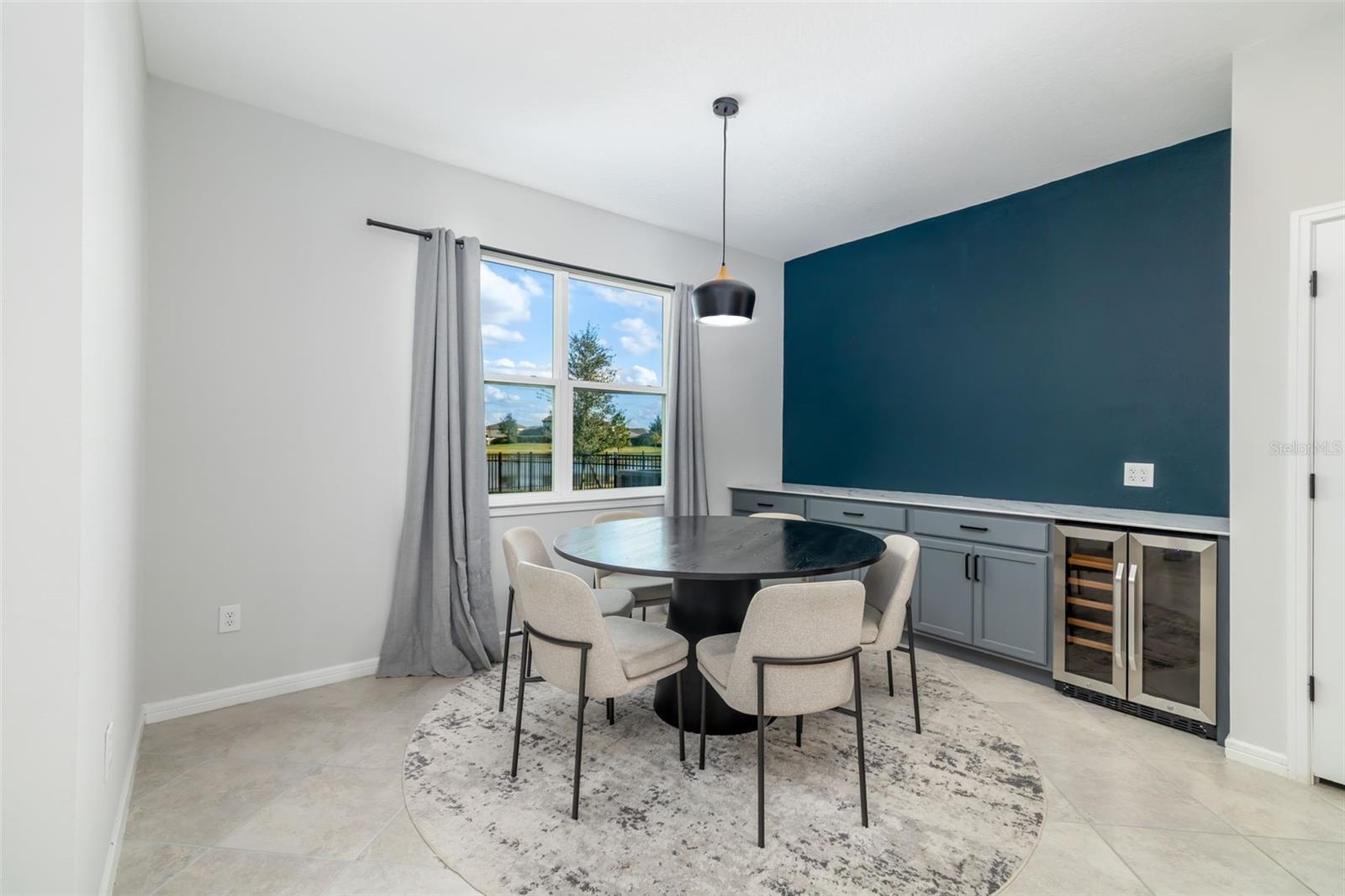 Listing Image #6