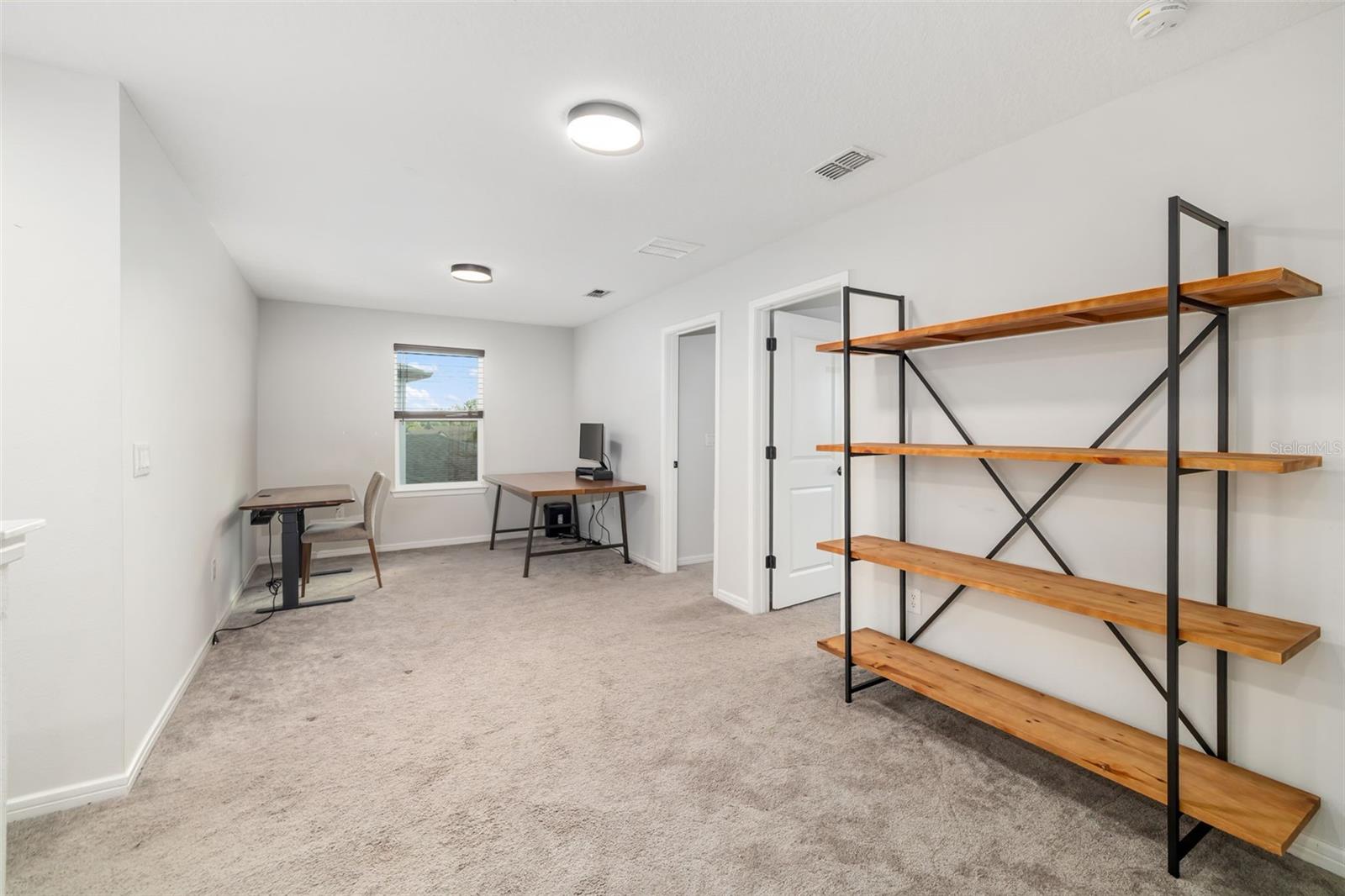 Listing Image #11