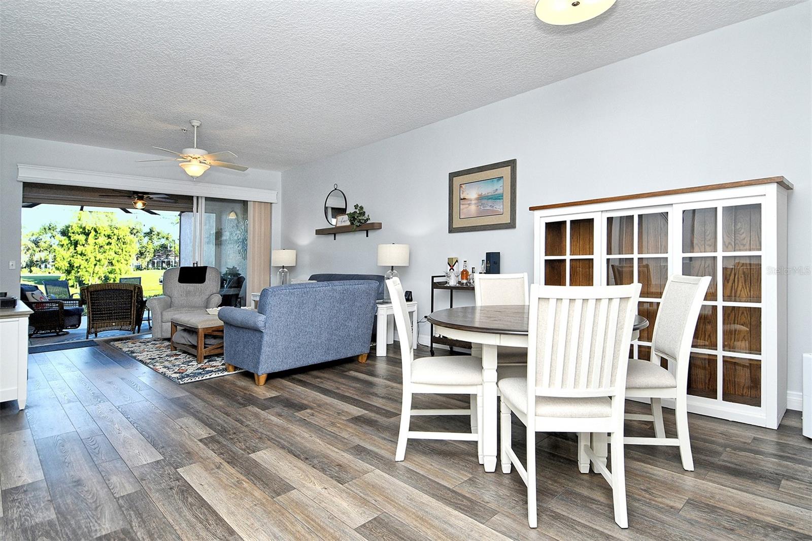 Listing Image #9