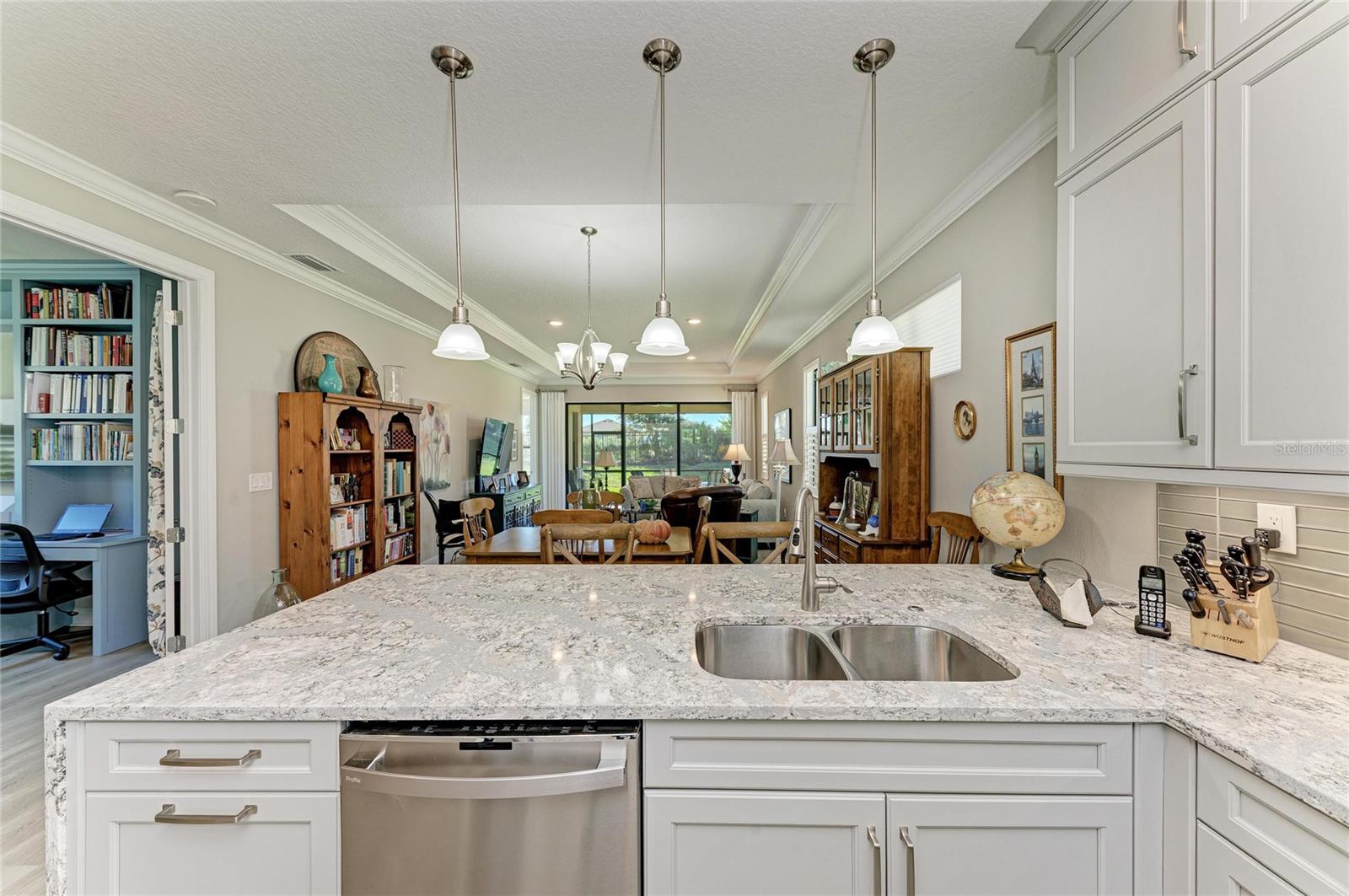 Listing Image #6