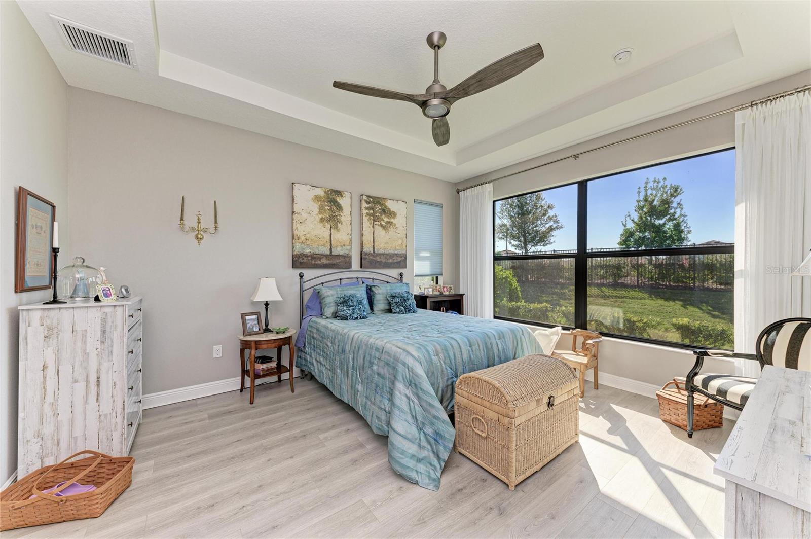 Listing Image #14