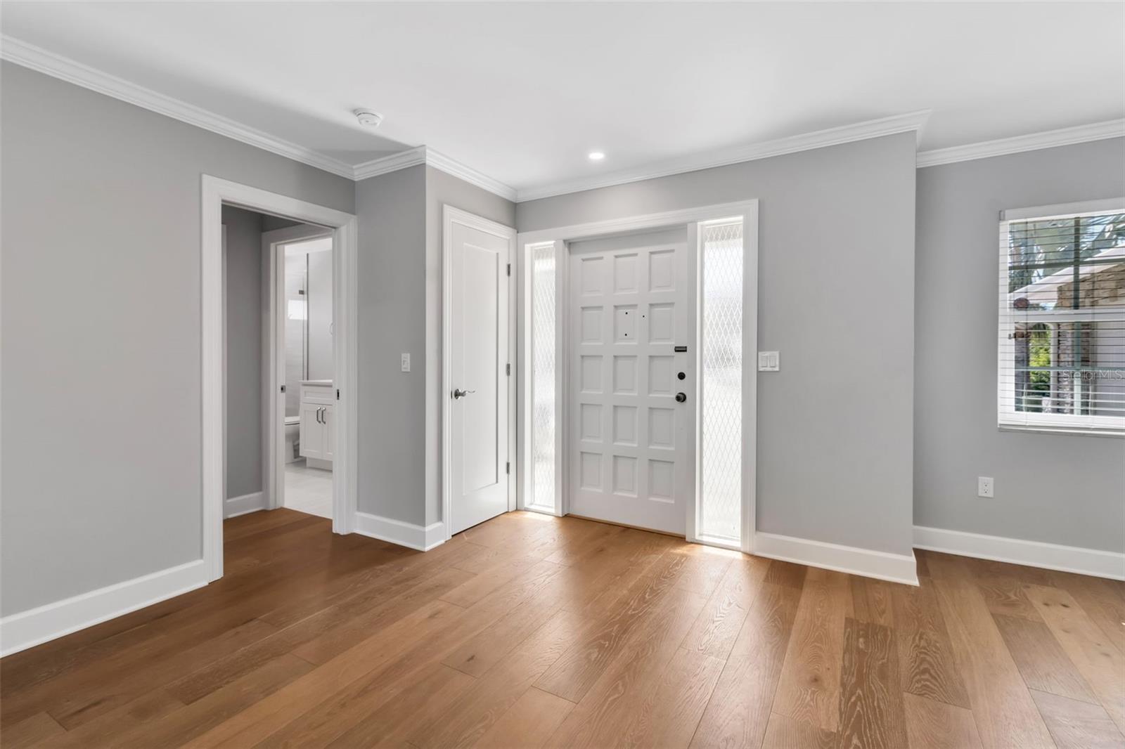 Listing Image #10