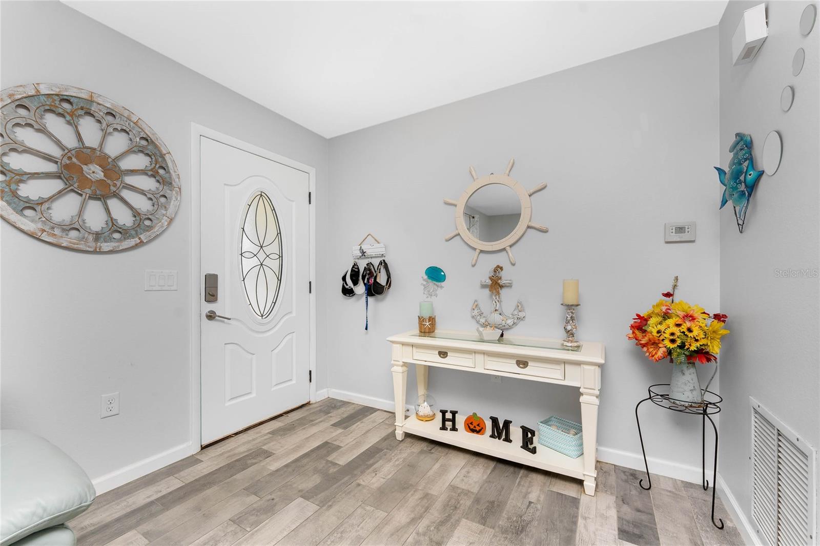 Listing Image #4