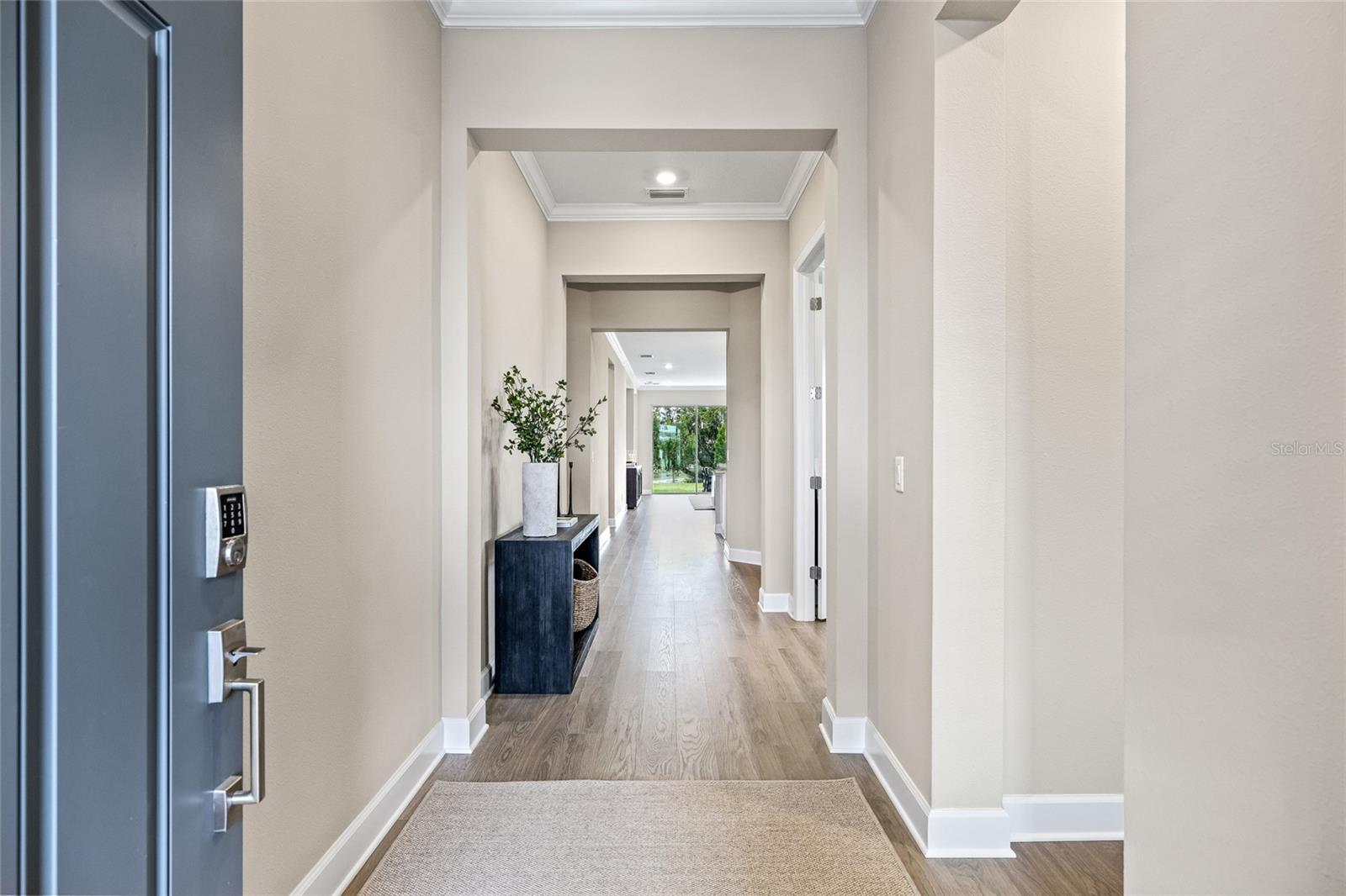 Listing Image #7