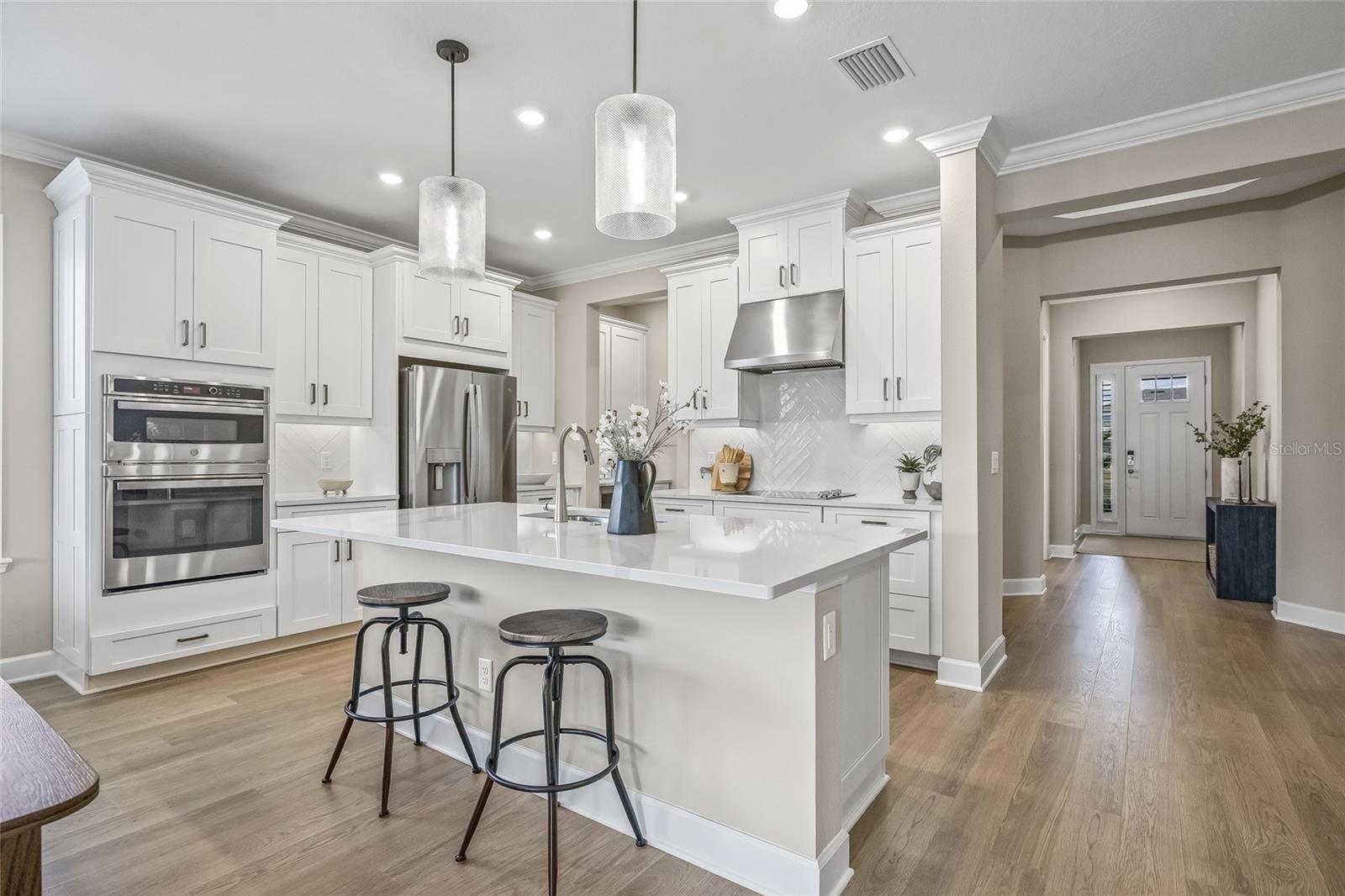 Listing Image #12