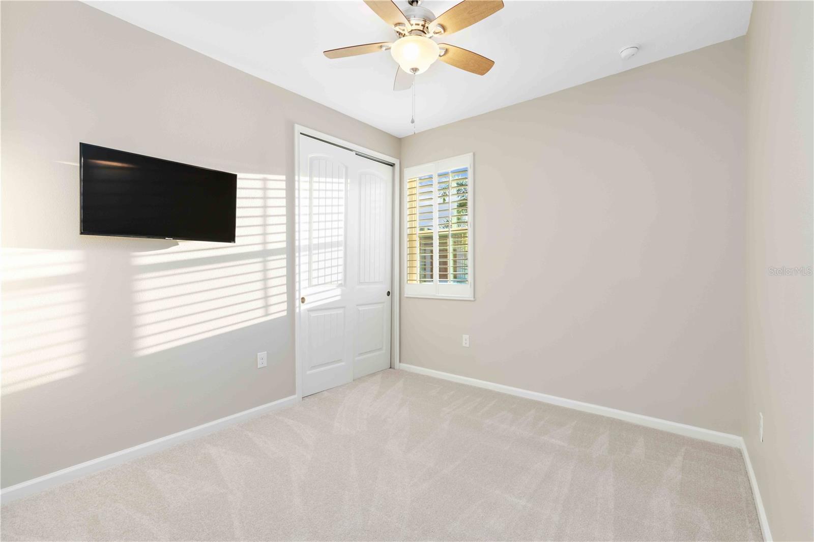 Listing Image #19