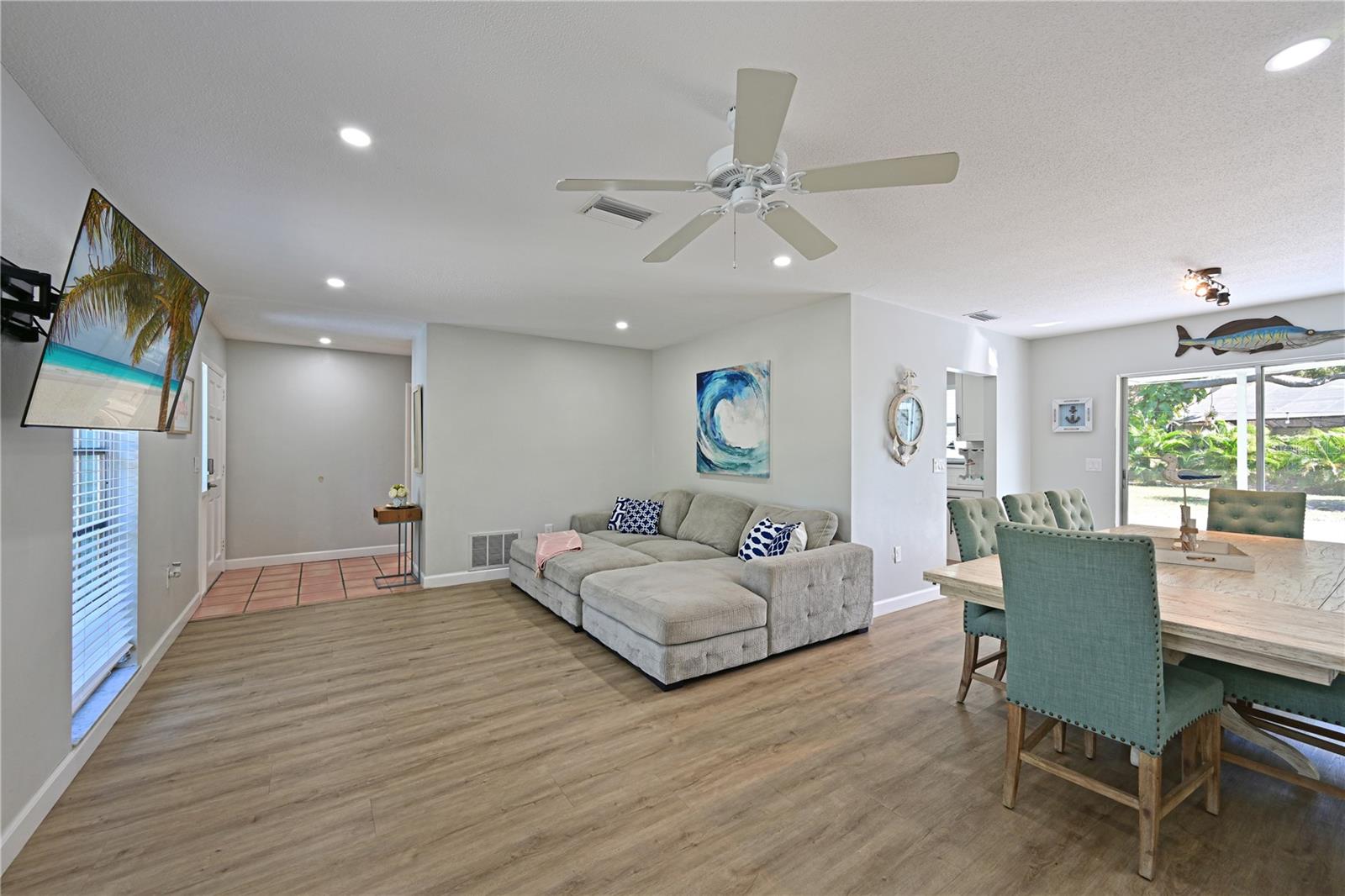 Listing Image #3