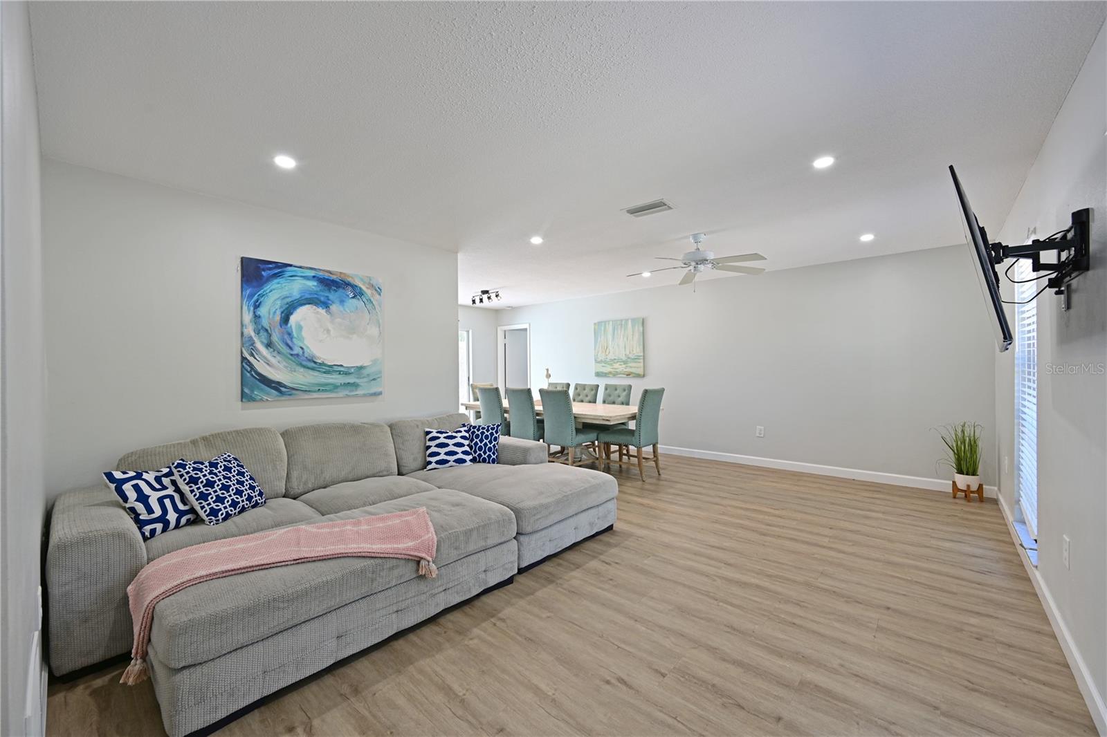Listing Image #5