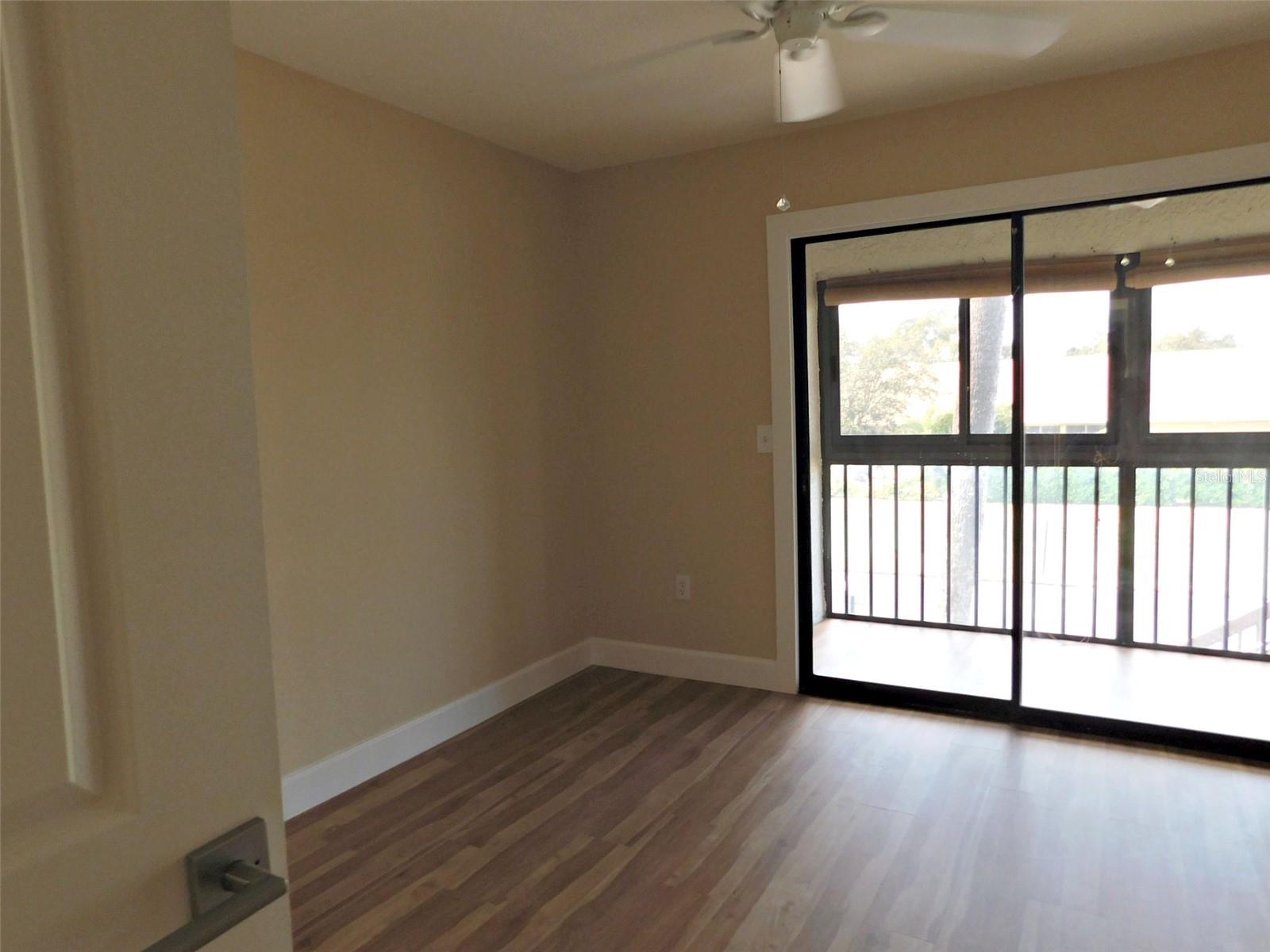 Listing Image #9