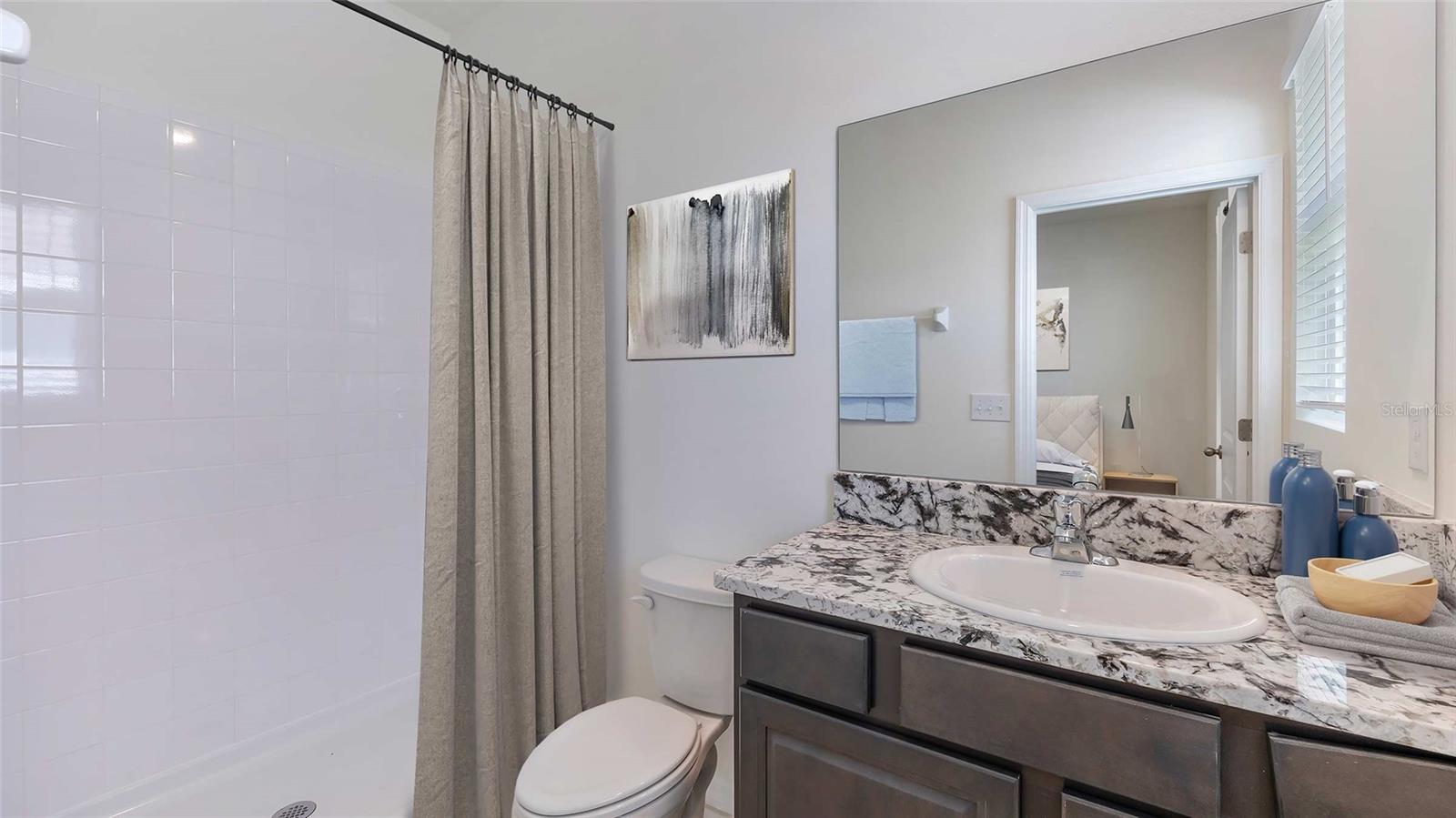 Listing Image #5