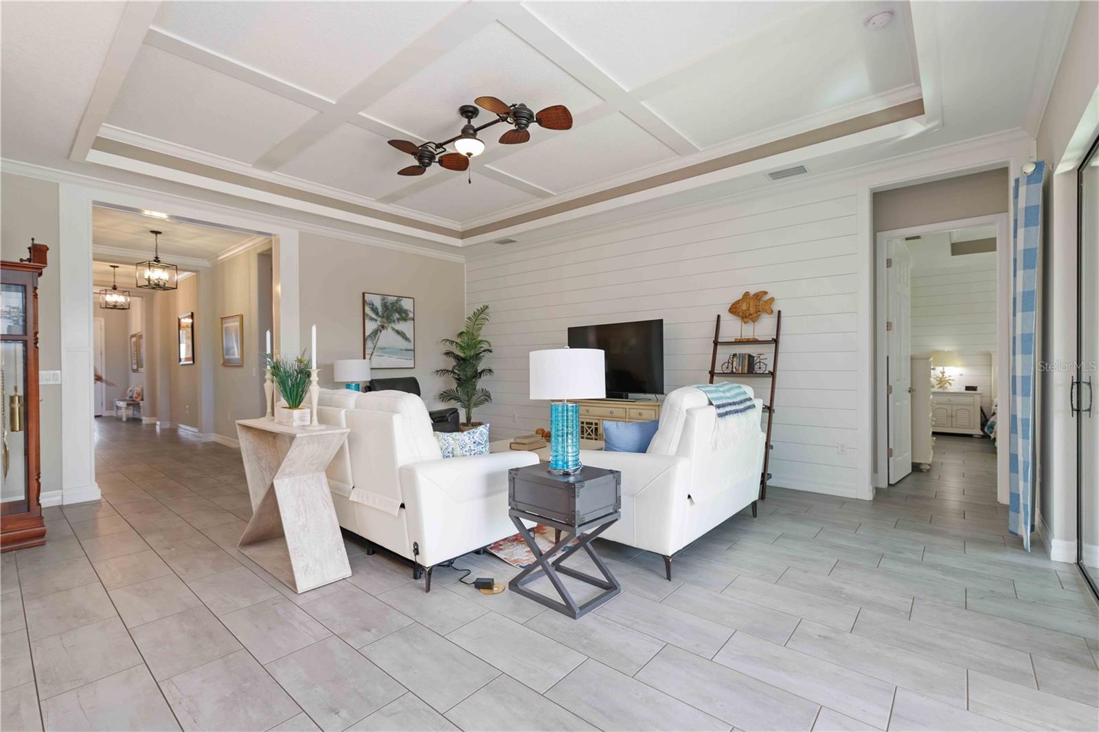 Listing Image #13