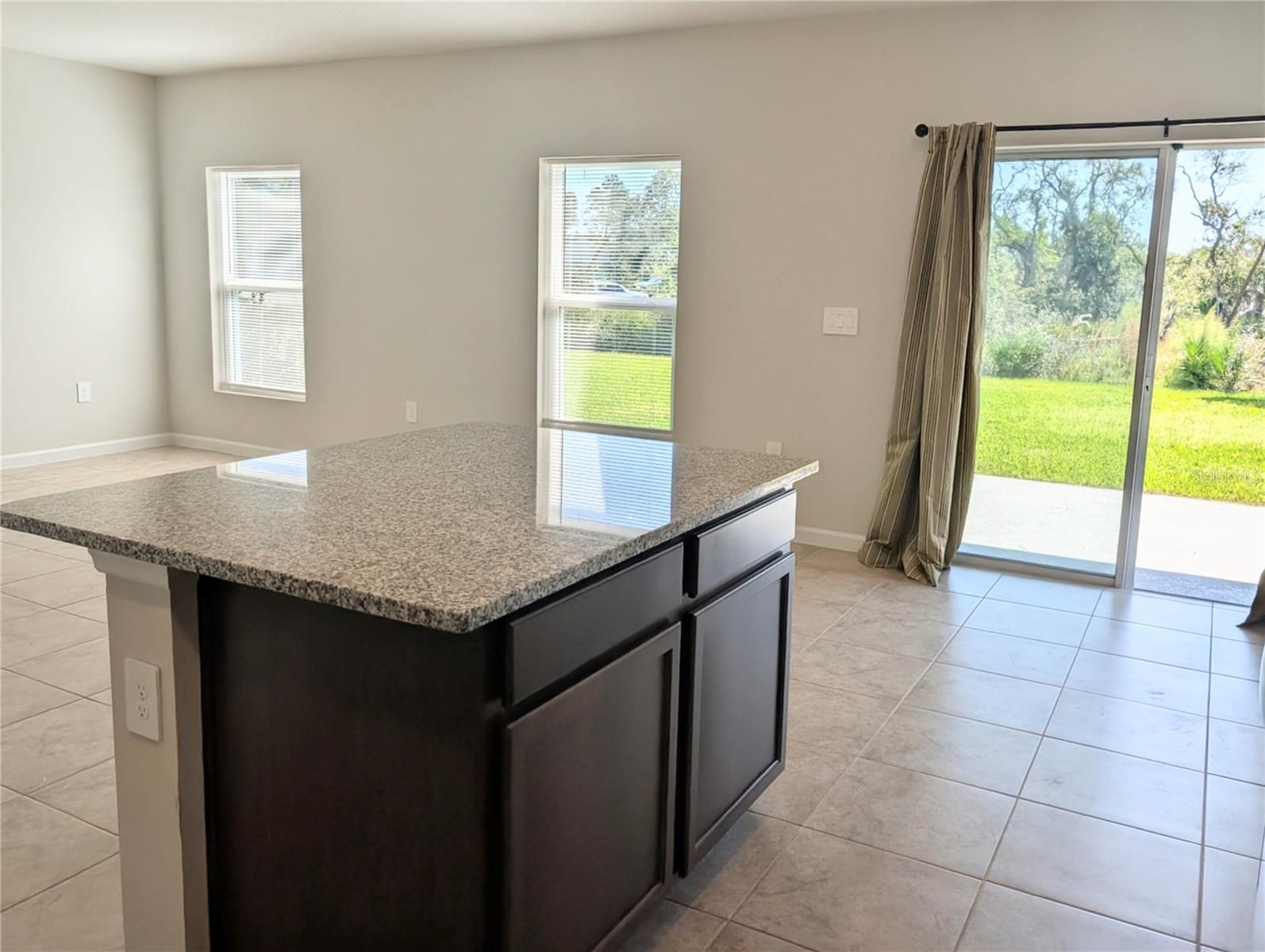 Listing Image #6