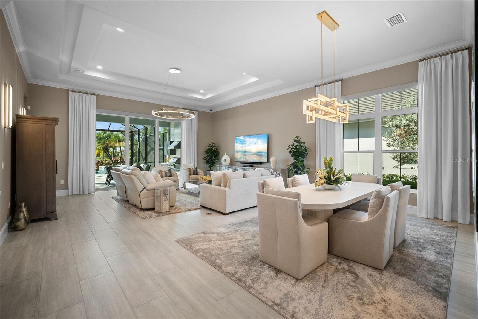 Listing Image #11