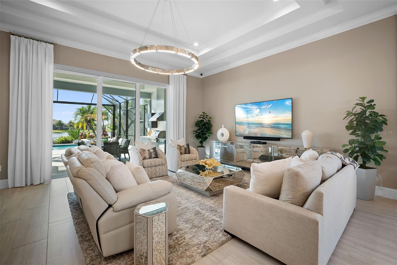 Listing Image #12