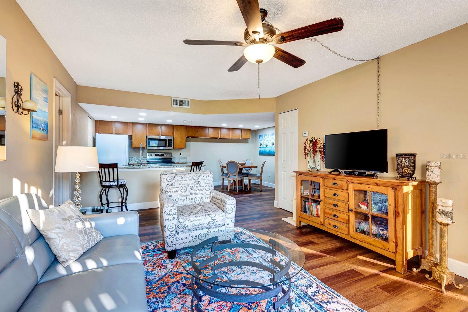 Listing Image #5