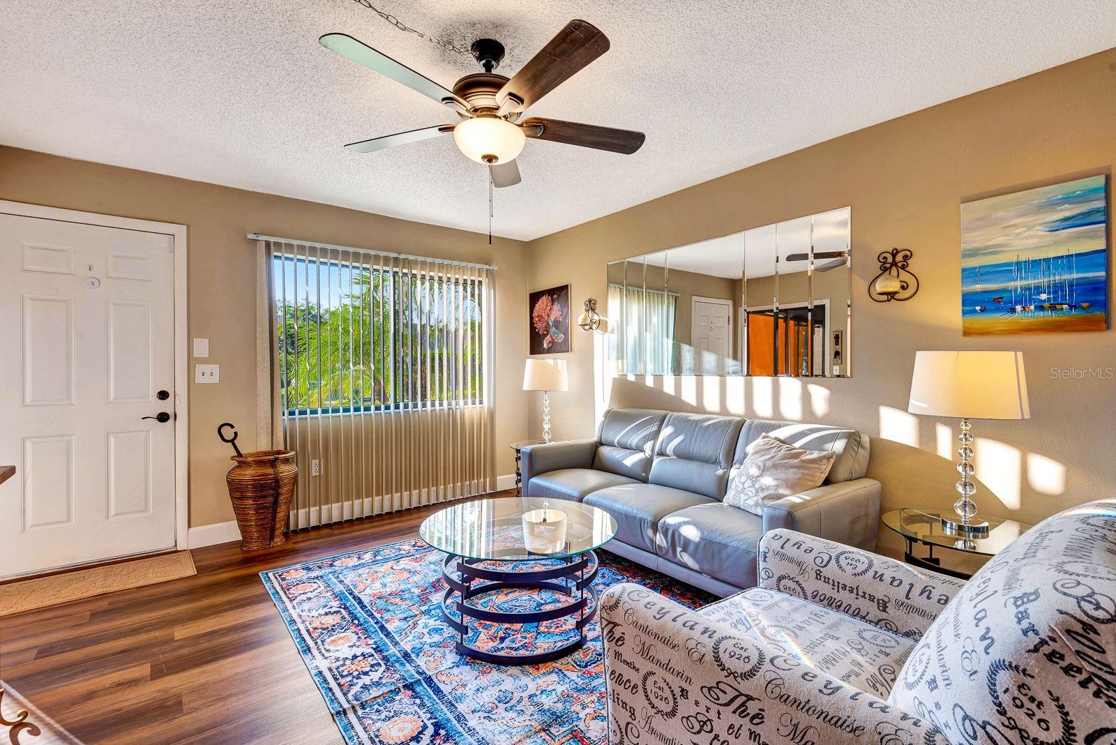 Listing Image #6